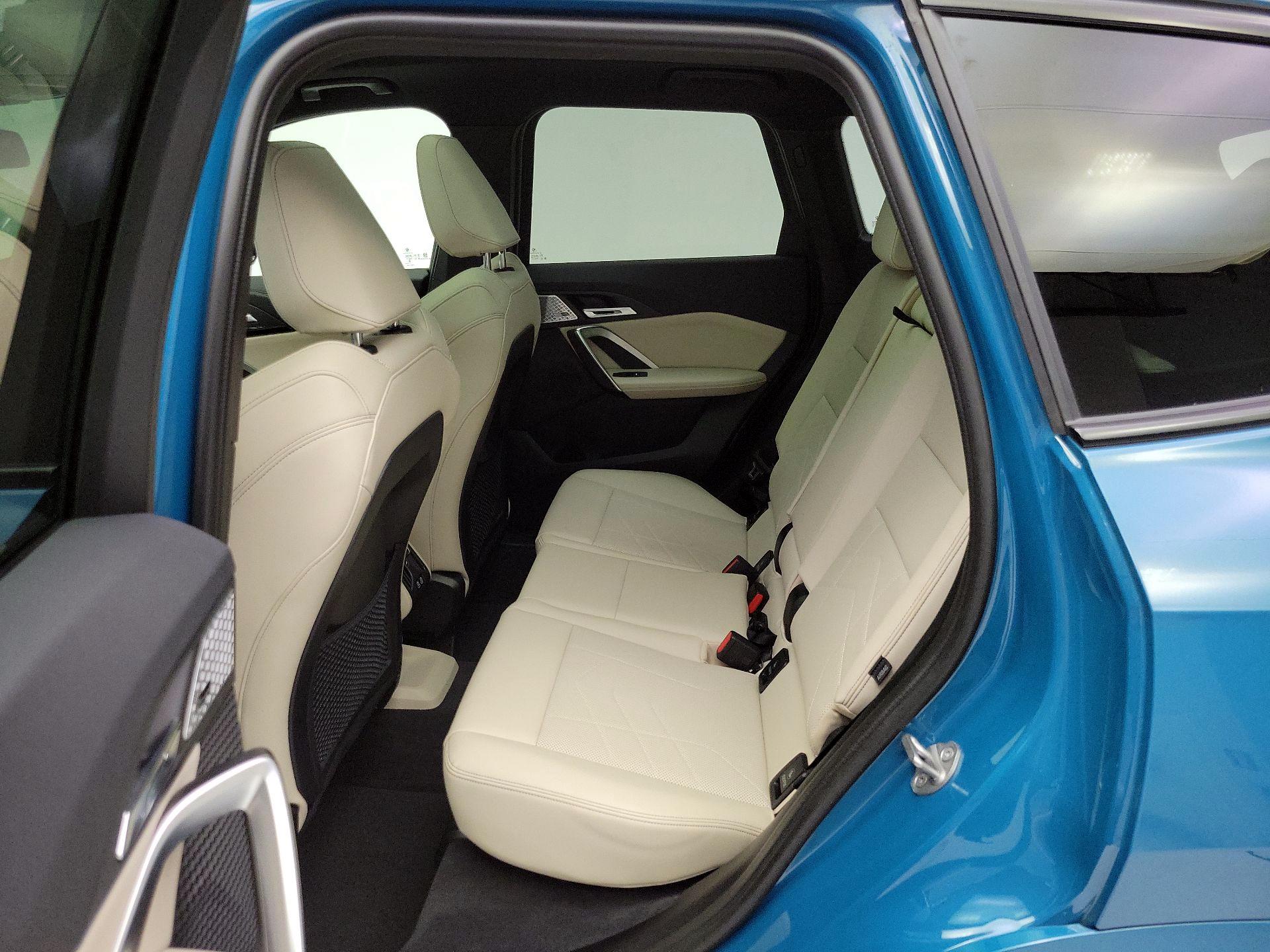 Thumbnail: 2023 BMW X1 - 20