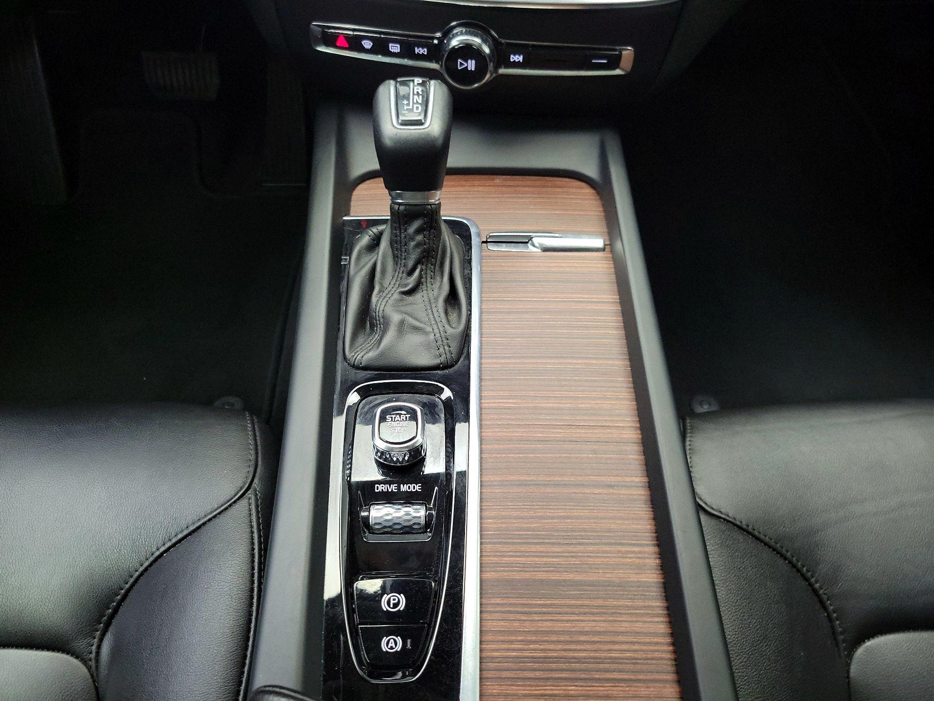 Thumbnail: 2021 Volvo S60 - 17