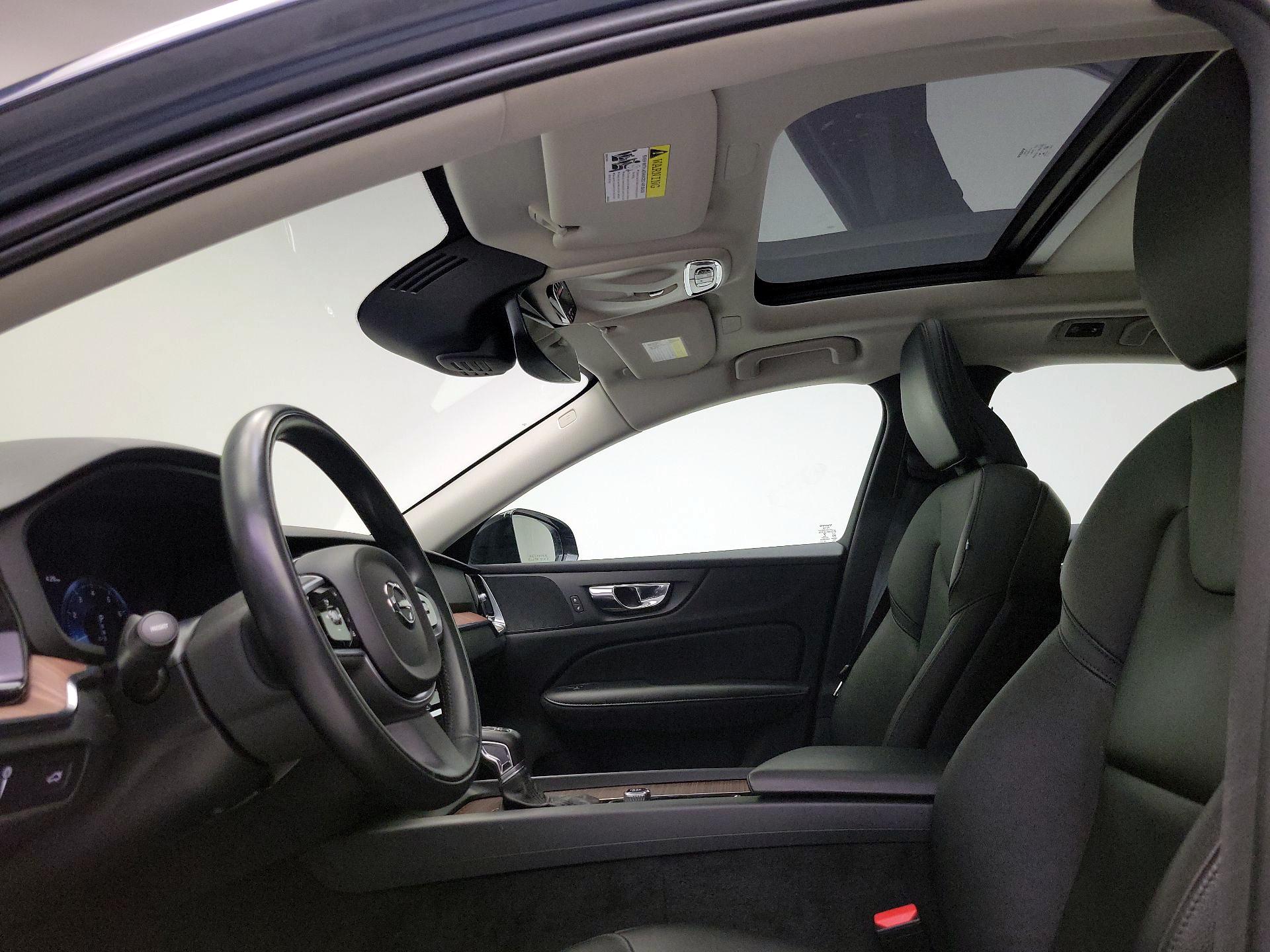 Thumbnail: 2021 Volvo S60 - 19