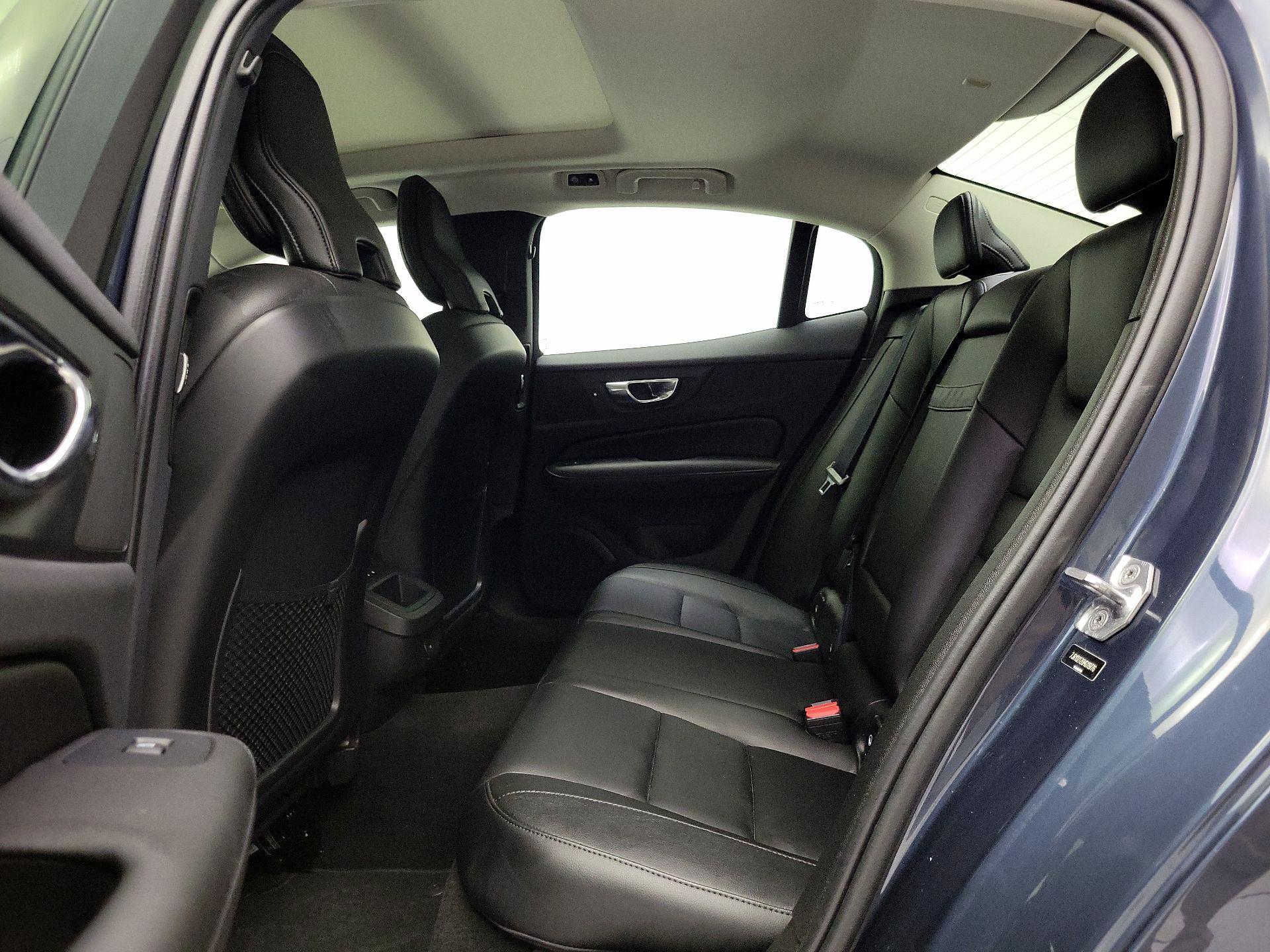 Thumbnail: 2021 Volvo S60 - 20