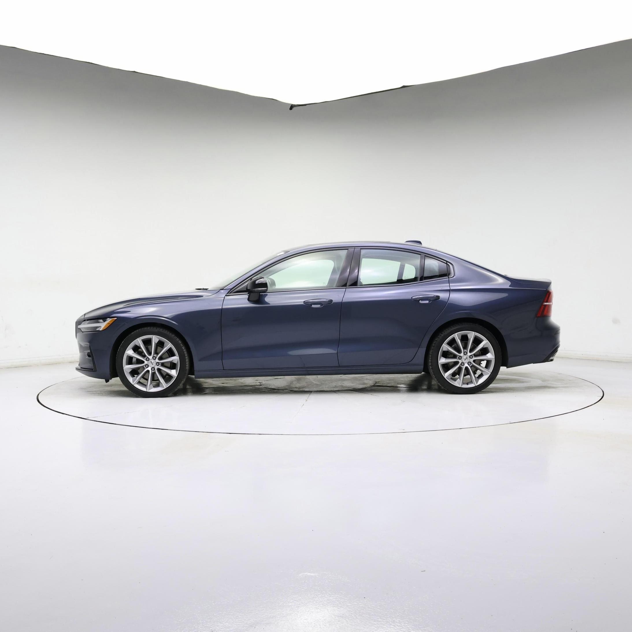 Thumbnail: 2021 Volvo S60 - 3