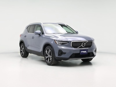 2023 Volvo XC40 B5 Plus Bright Theme
