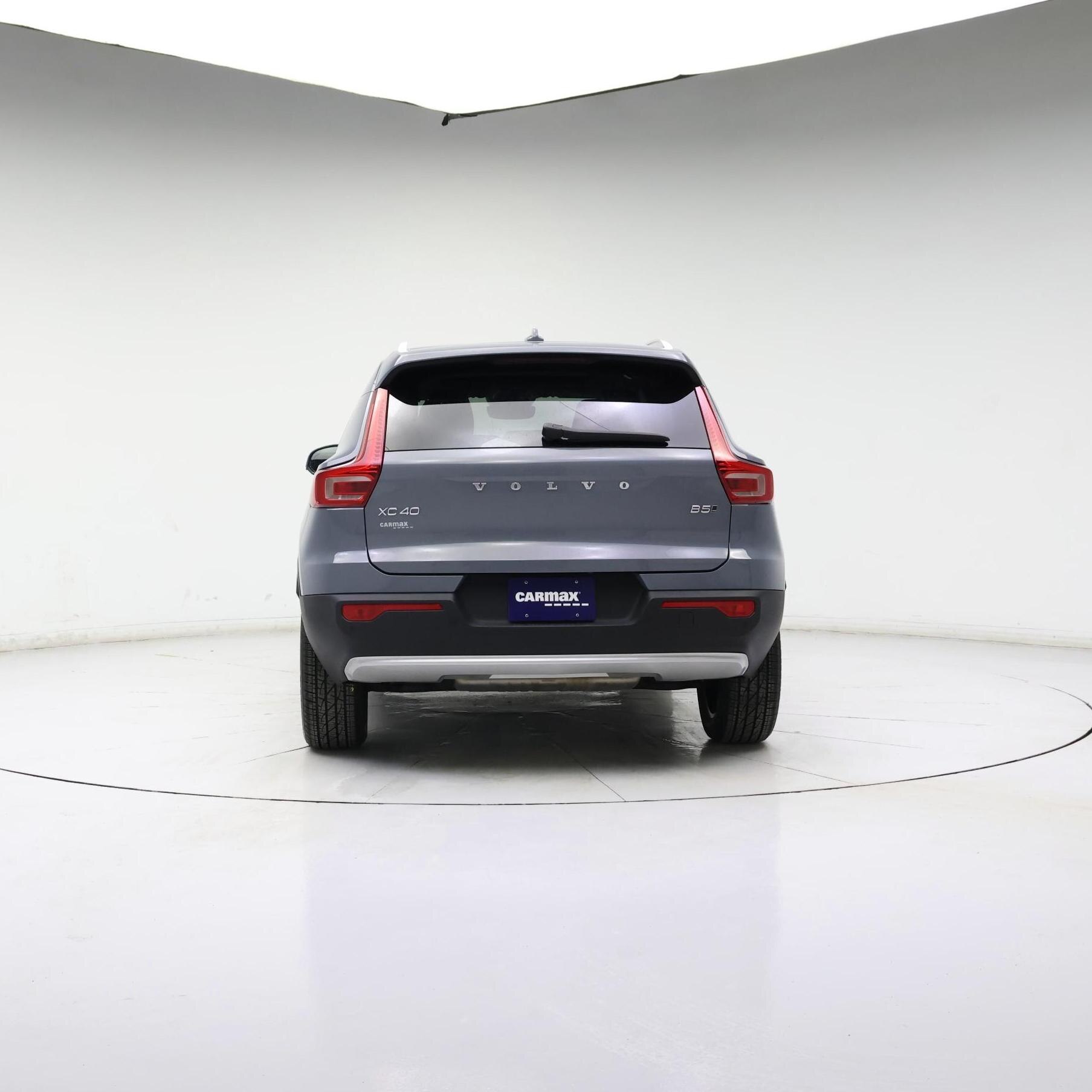 Thumbnail: 2023 Volvo XC40 - 6