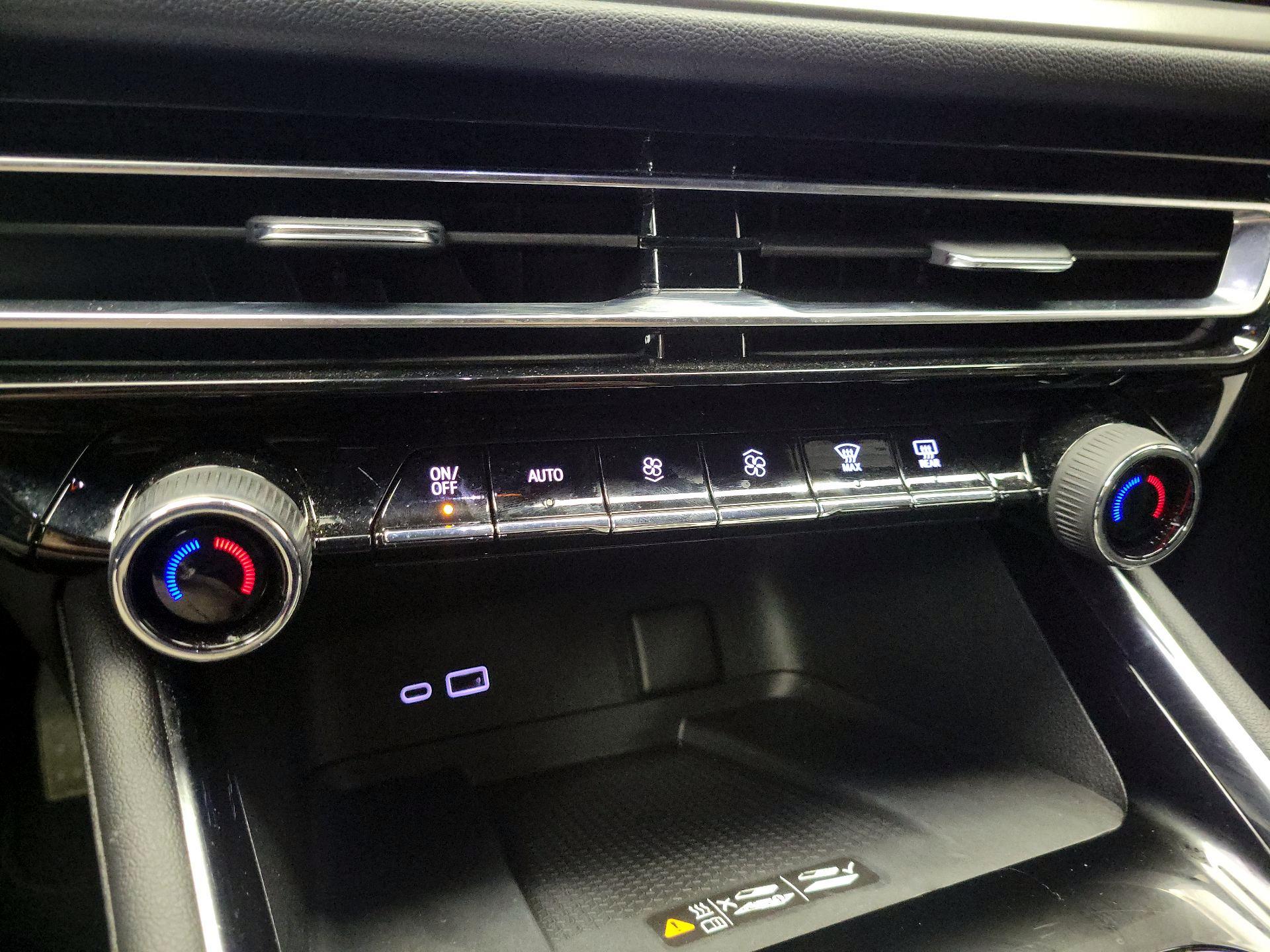 Thumbnail: 2025 Chevrolet Traverse - 17