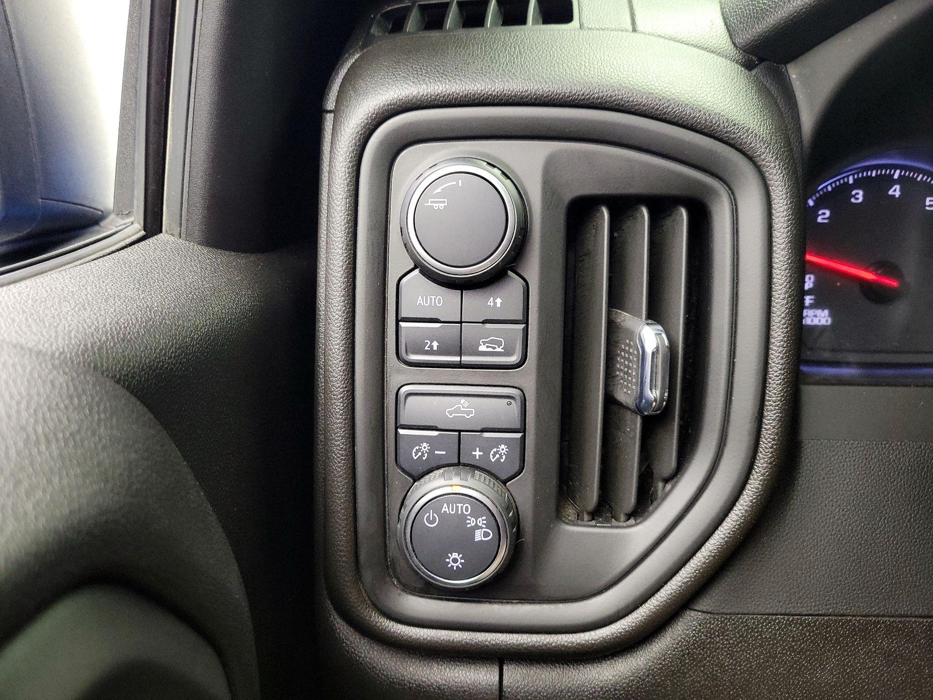 Thumbnail: 2022 Chevrolet Silverado 1500 - 13