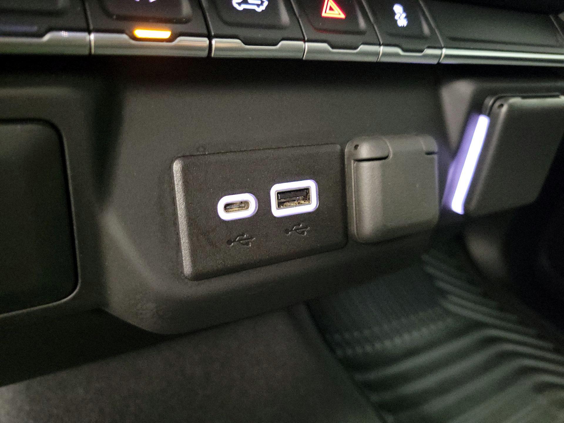 Thumbnail: 2022 Chevrolet Silverado 1500 - 18