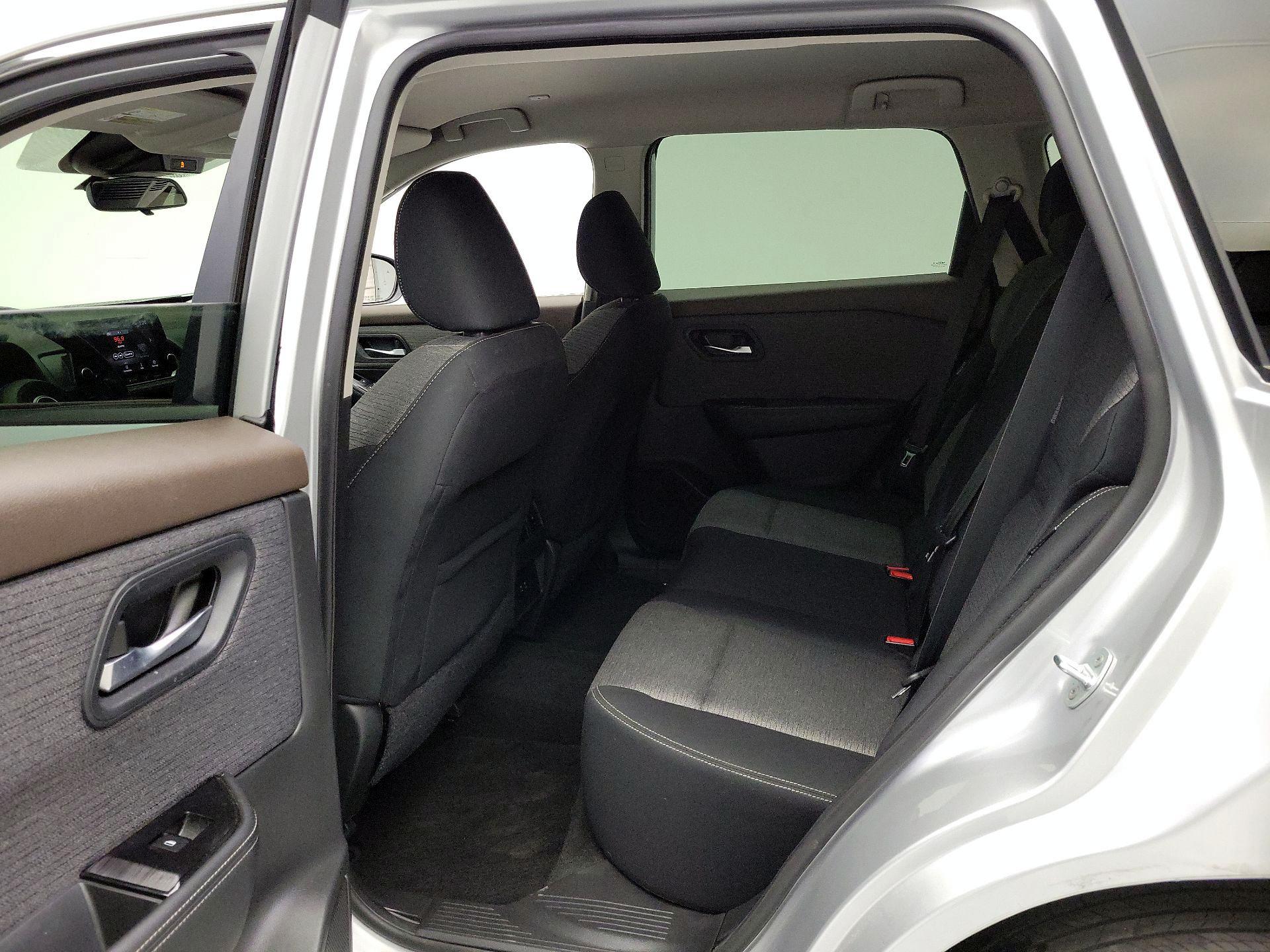 Thumbnail: 2022 Nissan Rogue - 18