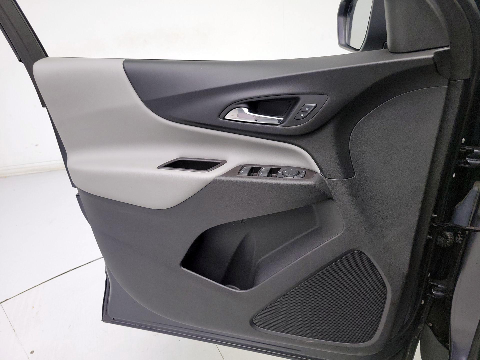 Thumbnail: 2022 Chevrolet Equinox - 12