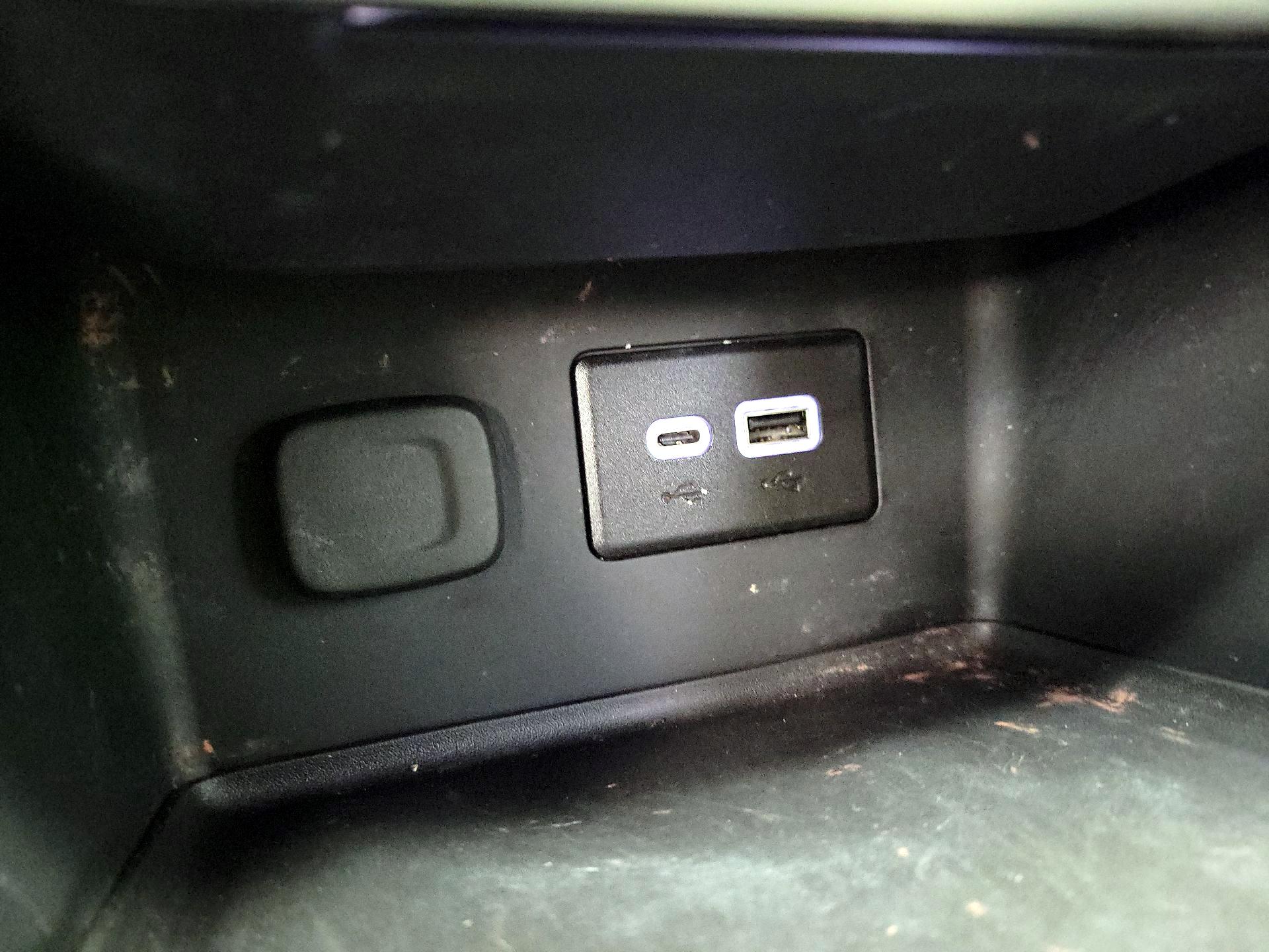 Thumbnail: 2023 GMC Acadia - 17