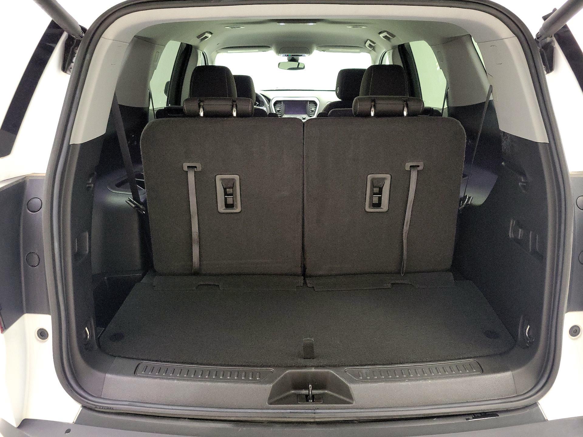 Thumbnail: 2023 GMC Acadia - 19