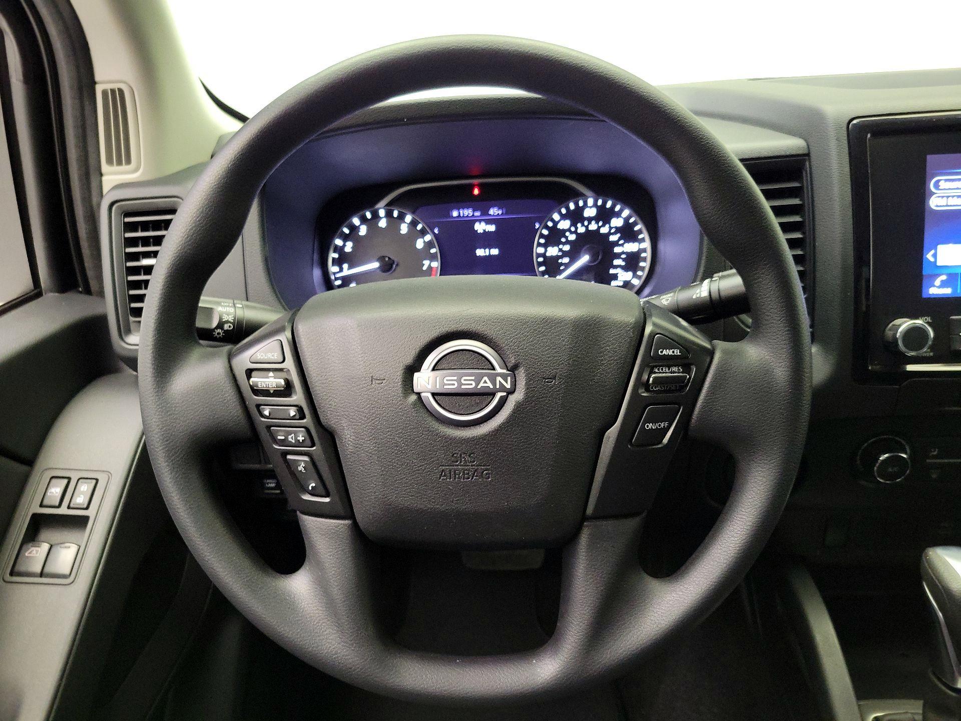 Thumbnail: 2022 Nissan Frontier - 10