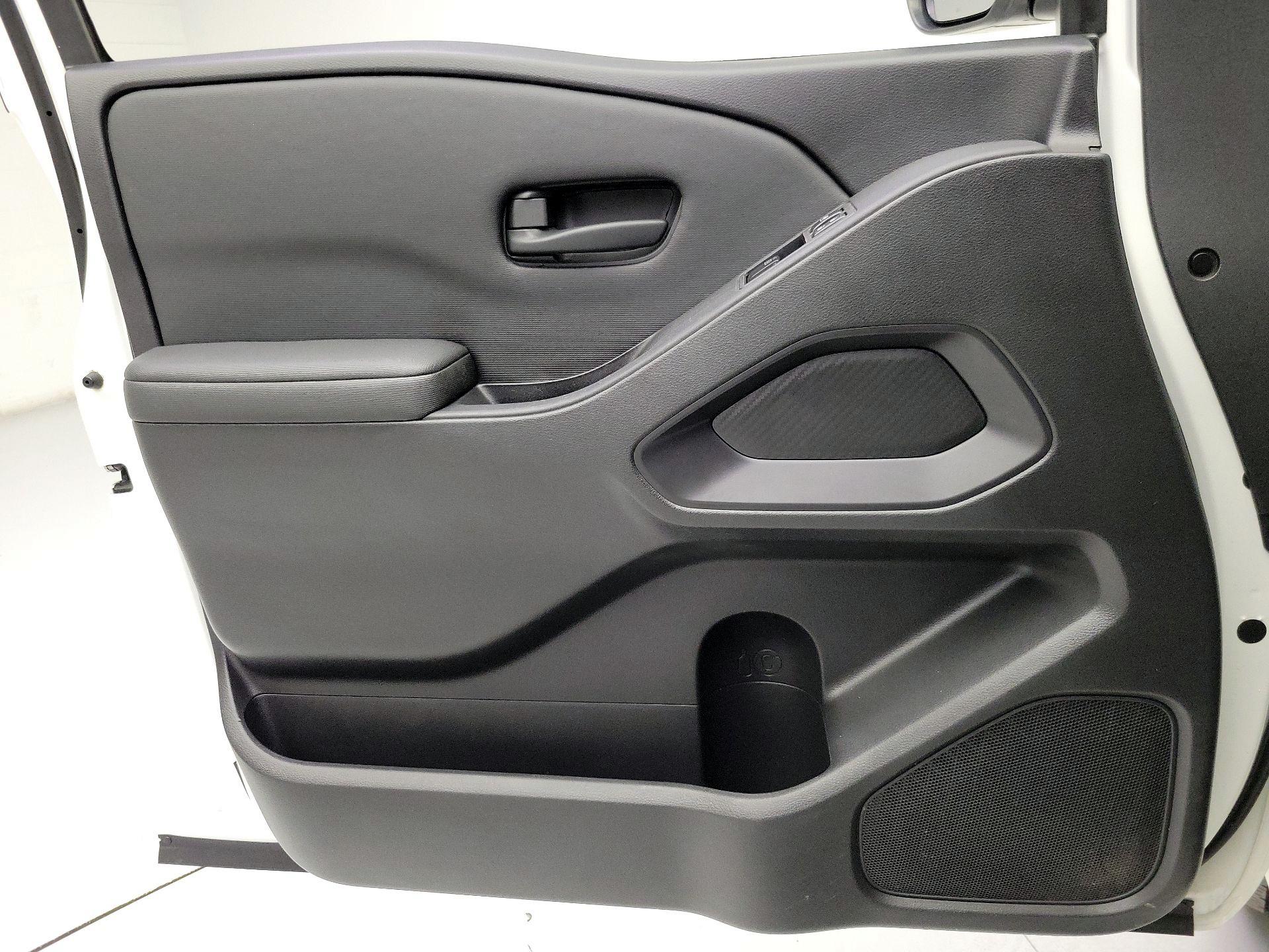 Thumbnail: 2022 Nissan Frontier - 12