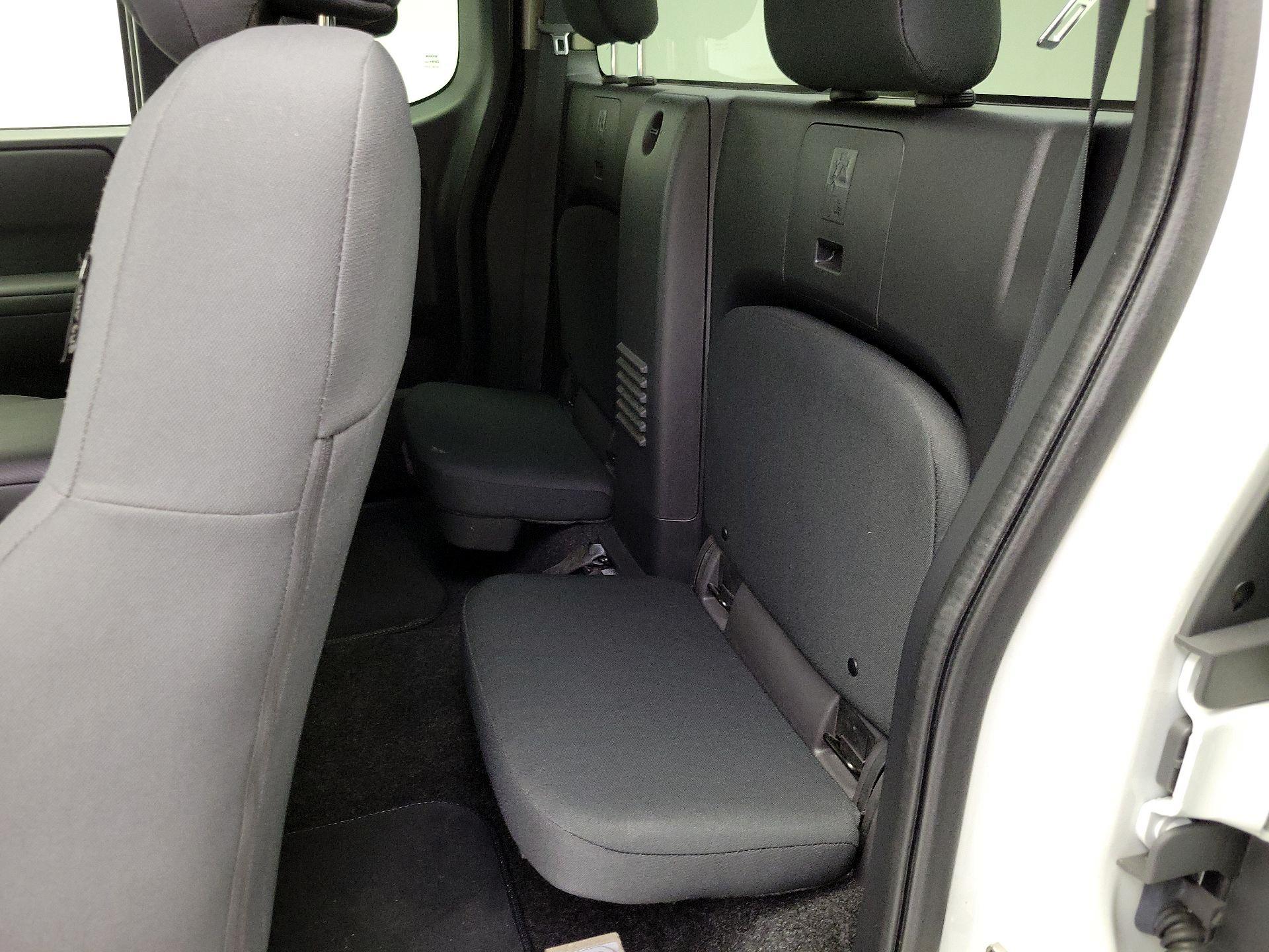 Thumbnail: 2022 Nissan Frontier - 19