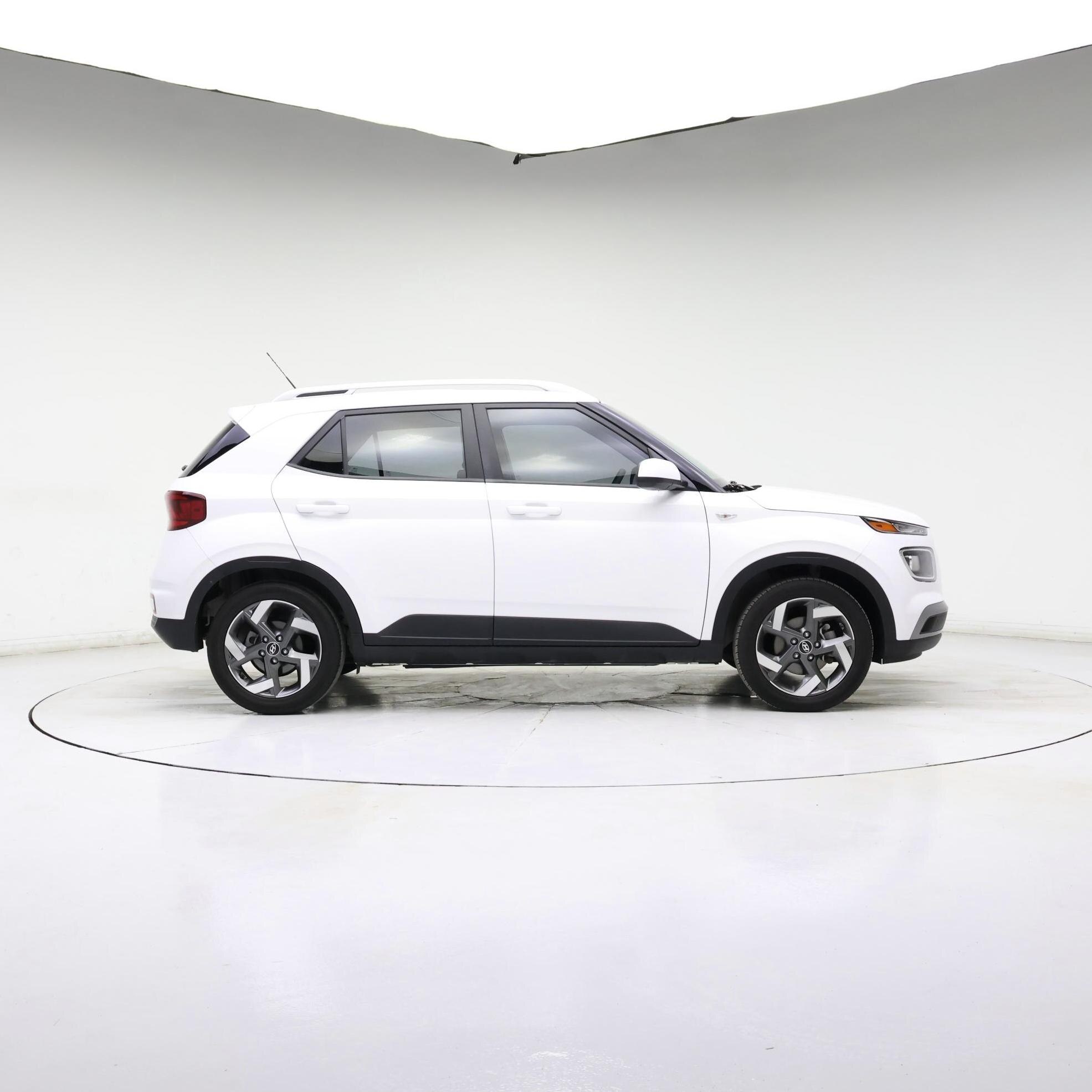 Thumbnail: 2023 Hyundai Venue - 7