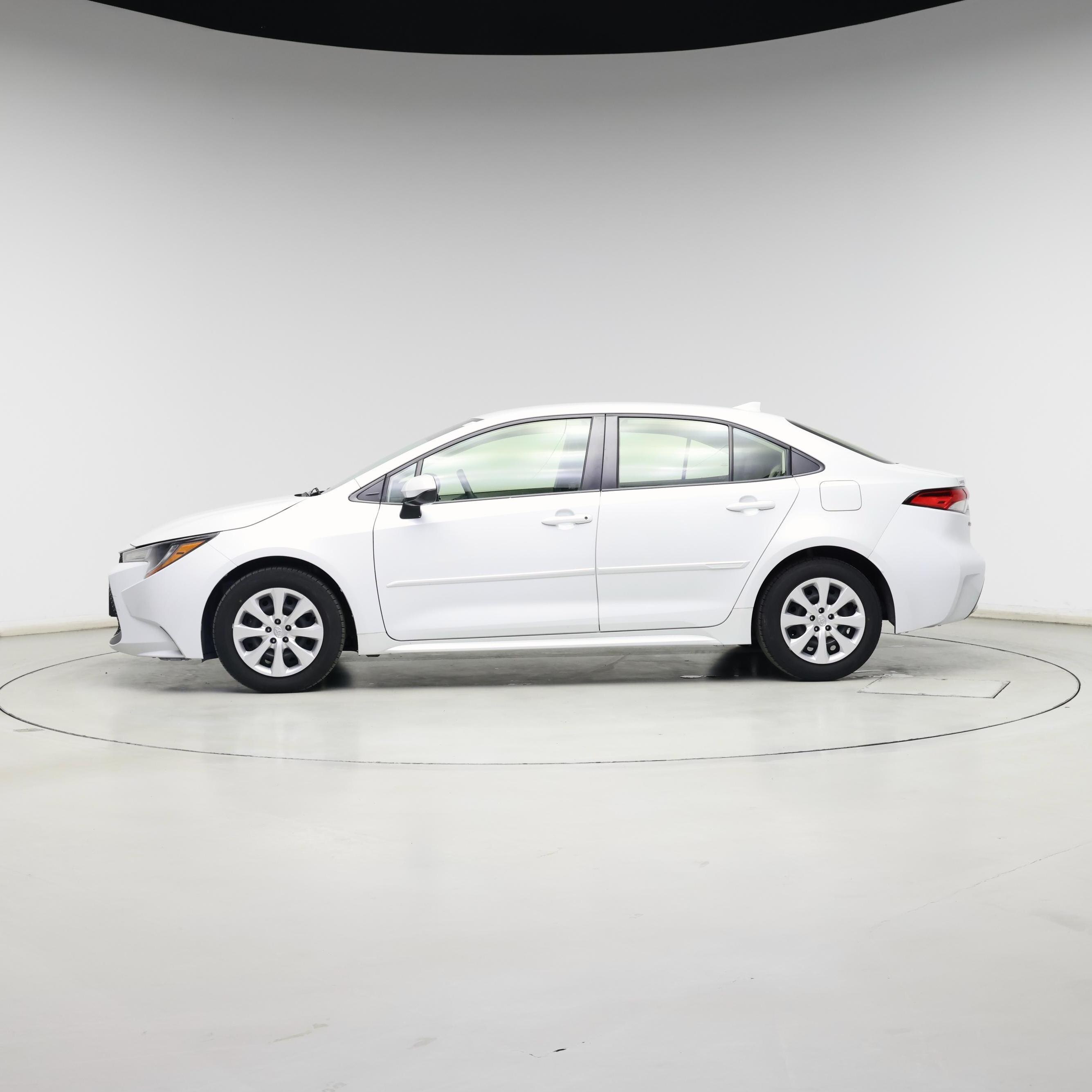 Thumbnail: 2022 Toyota Corolla - 3