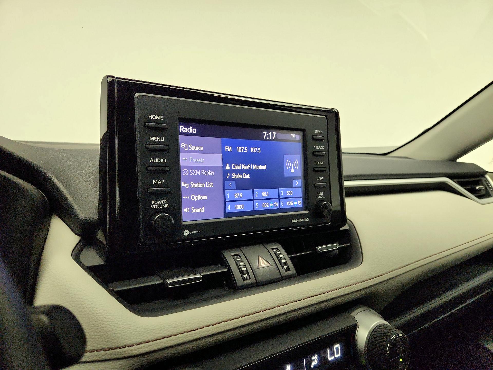 Thumbnail: 2021 Toyota RAV4 - 15