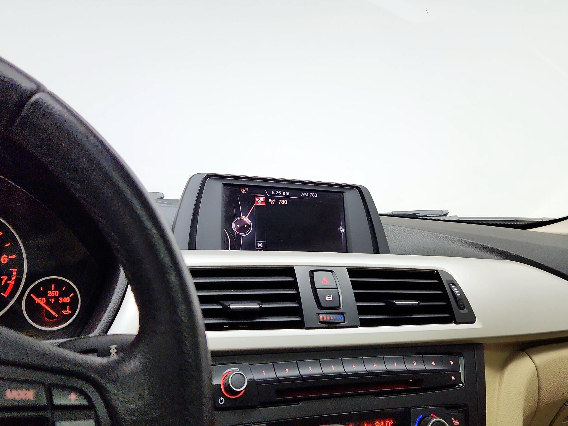 Thumbnail: 2015 BMW 3 Series - 14