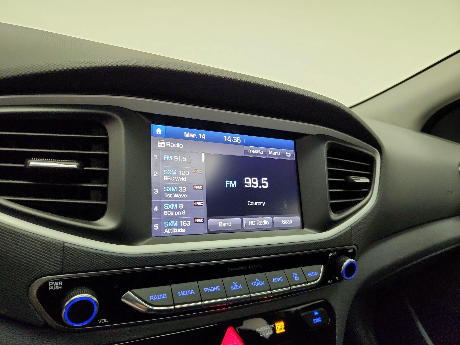 Thumbnail: 2018 Hyundai Ioniq - 15