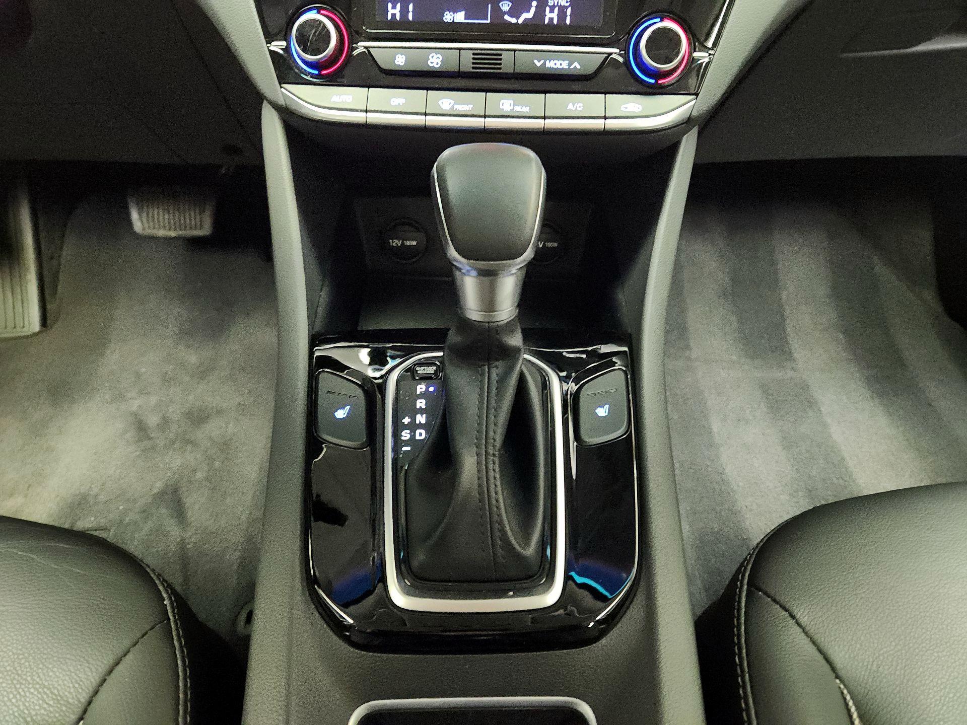 Thumbnail: 2018 Hyundai Ioniq - 17
