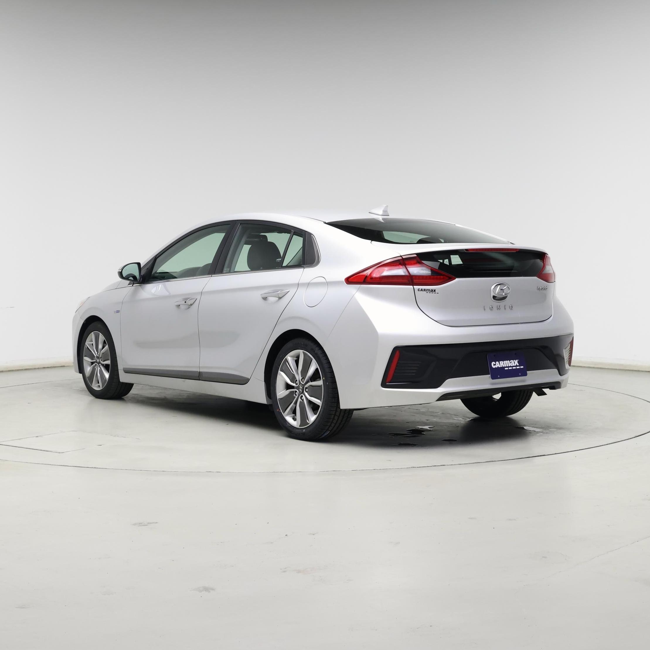 Thumbnail: 2018 Hyundai Ioniq - 2