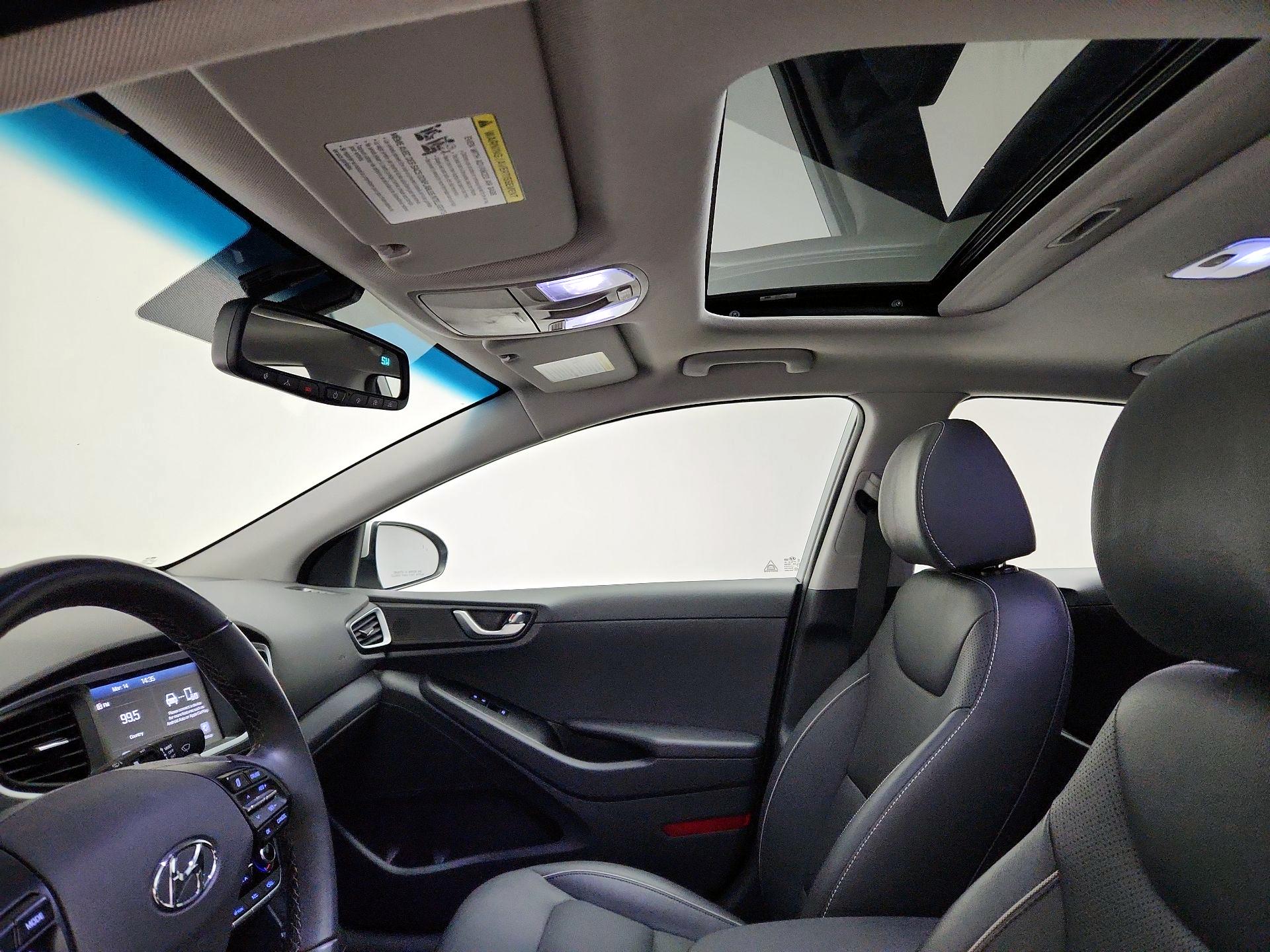 Thumbnail: 2018 Hyundai Ioniq - 19
