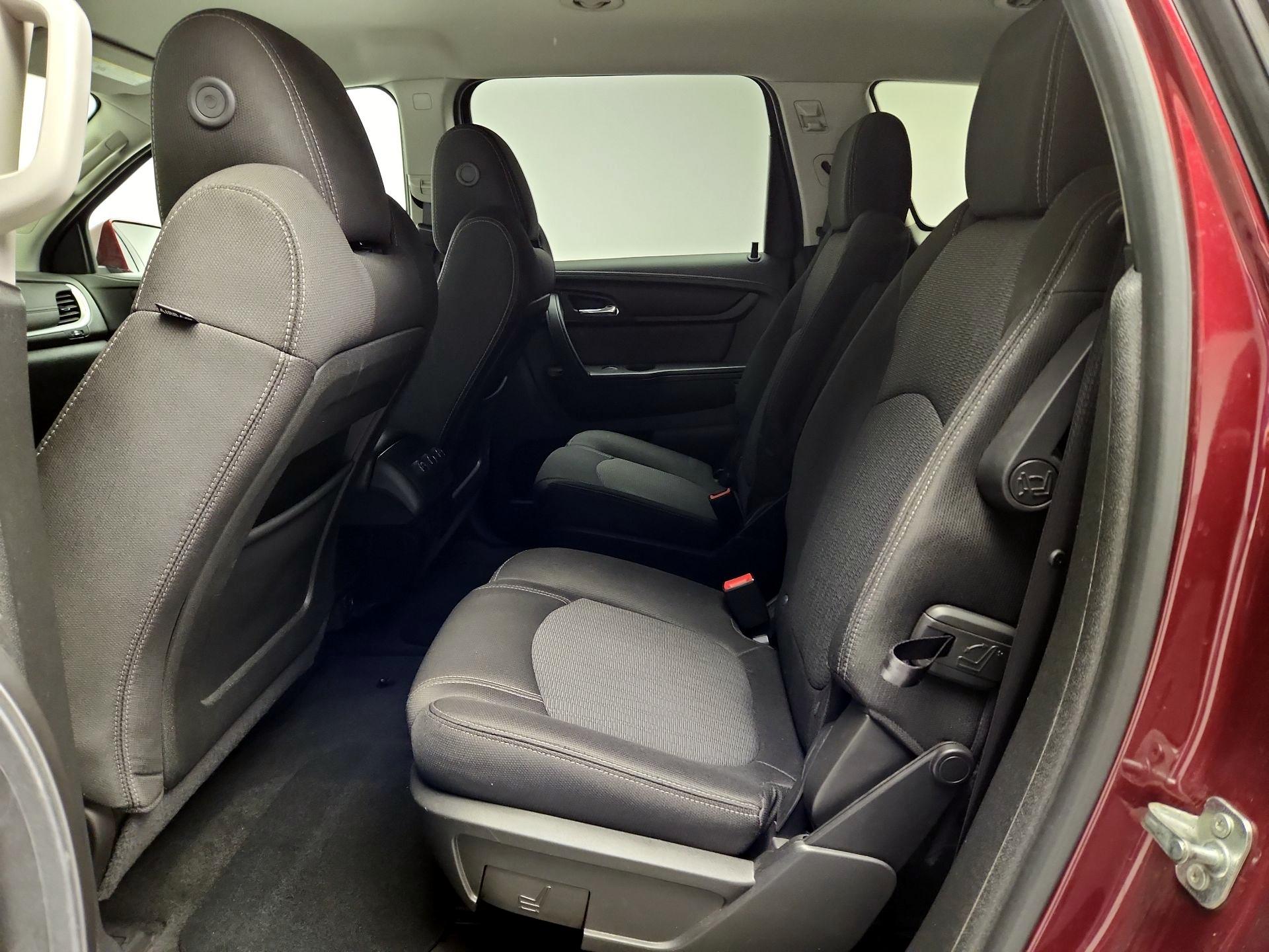 Thumbnail: 2017 Chevrolet Traverse - 19