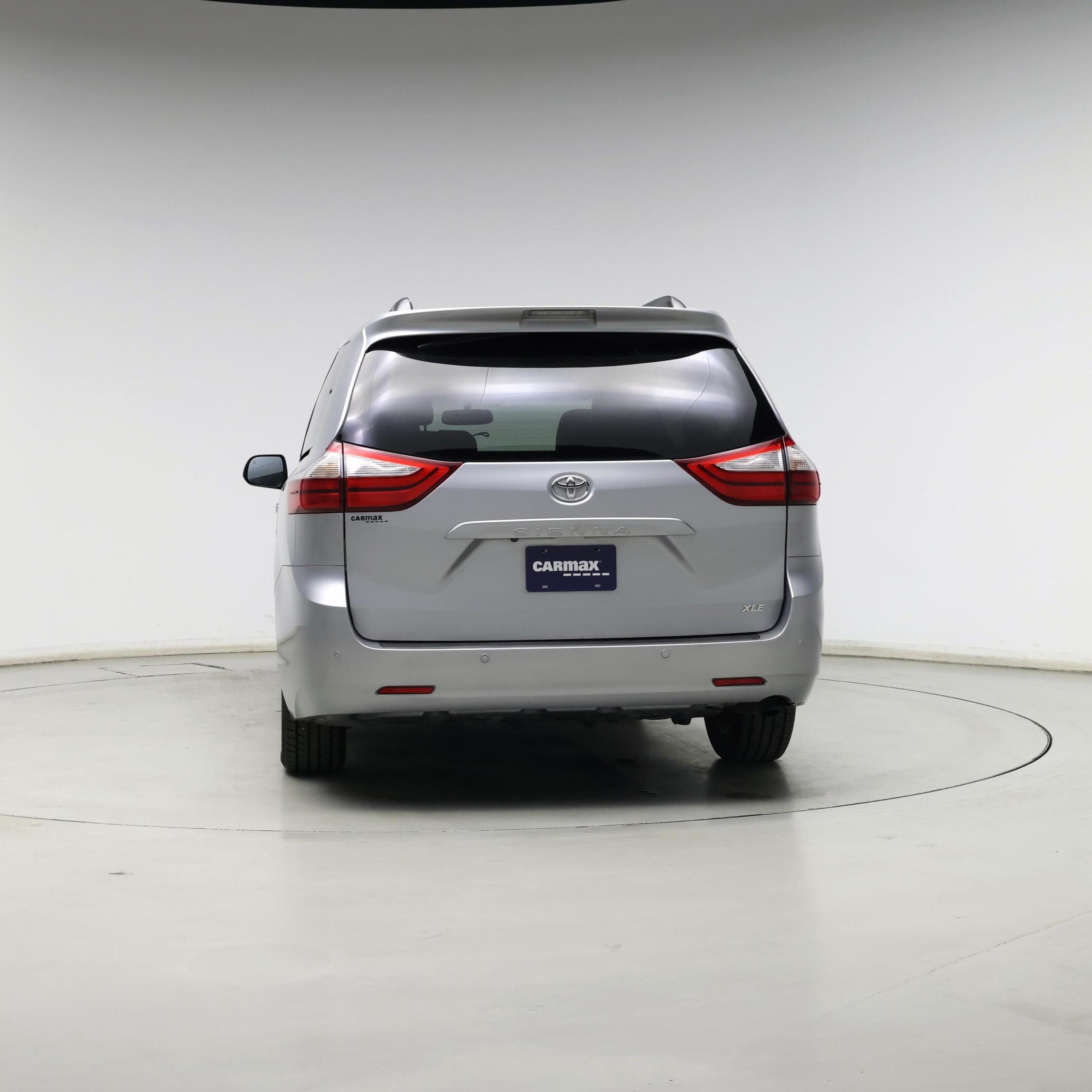 Thumbnail: 2015 Toyota Sienna - 6