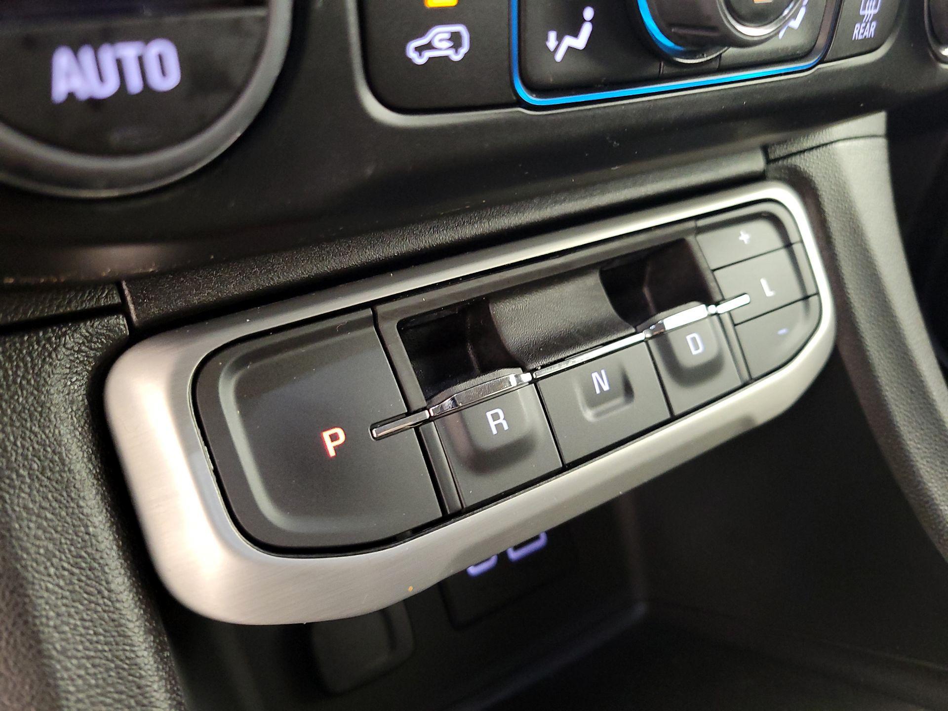 Thumbnail: 2023 GMC Acadia - 17
