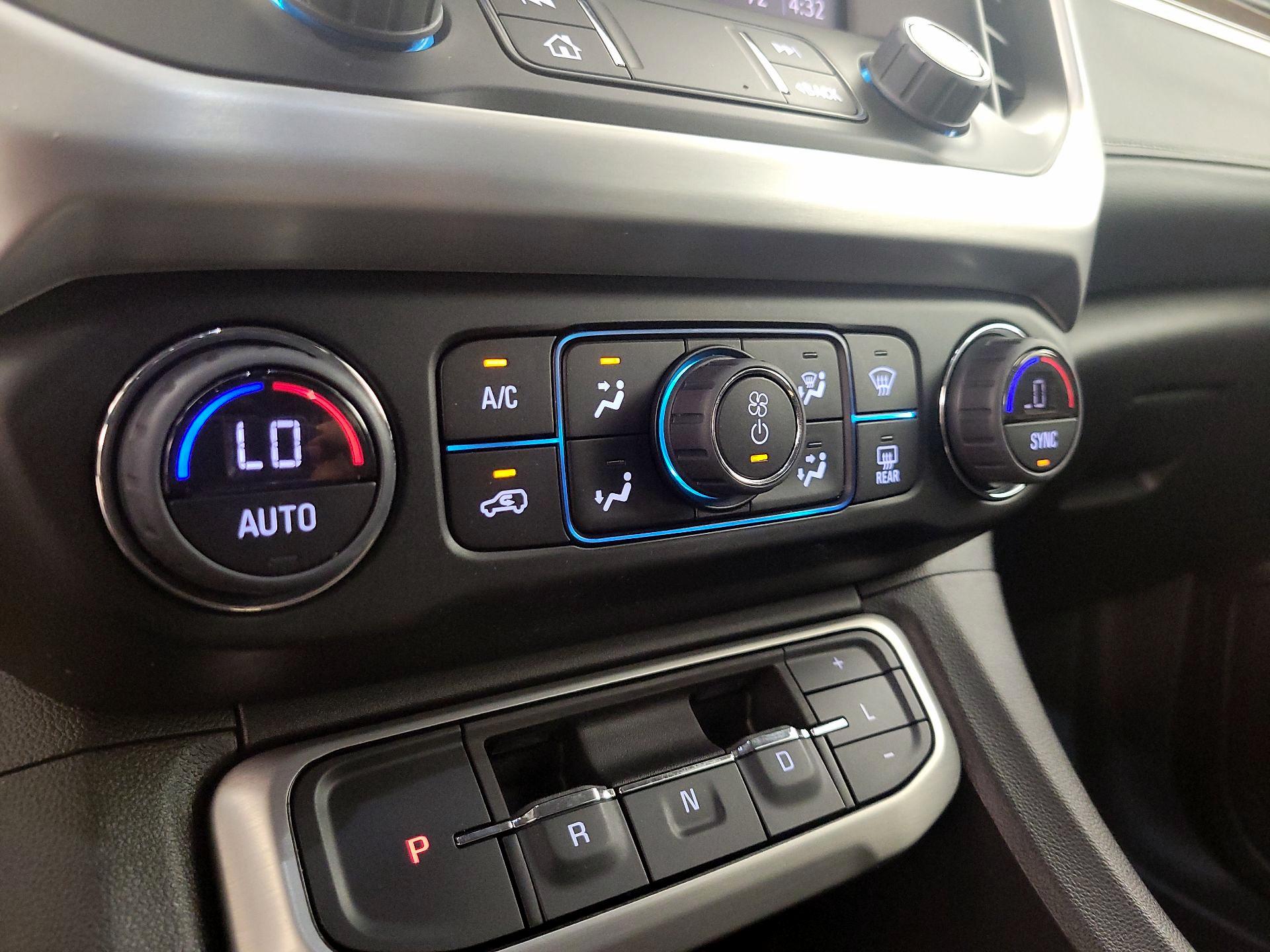 Thumbnail: 2023 GMC Acadia - 17