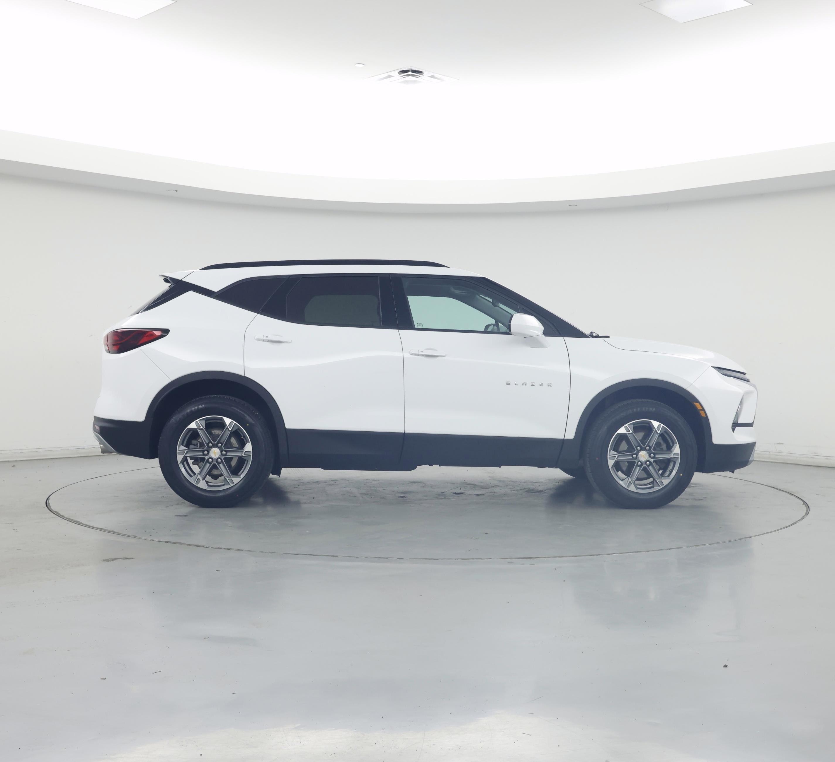 Thumbnail: 2023 Chevrolet Blazer - 7