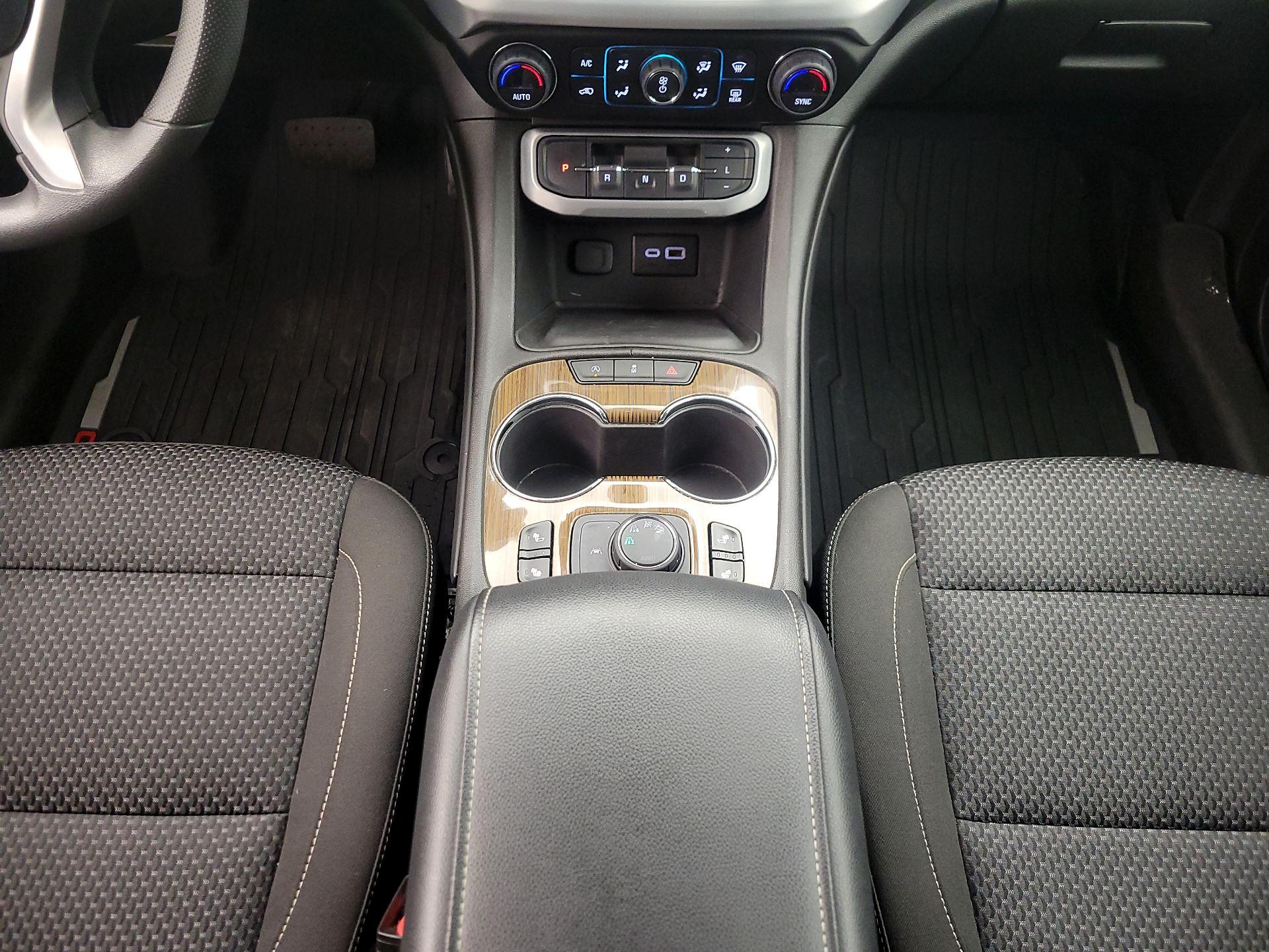Thumbnail: 2023 GMC Acadia - 17
