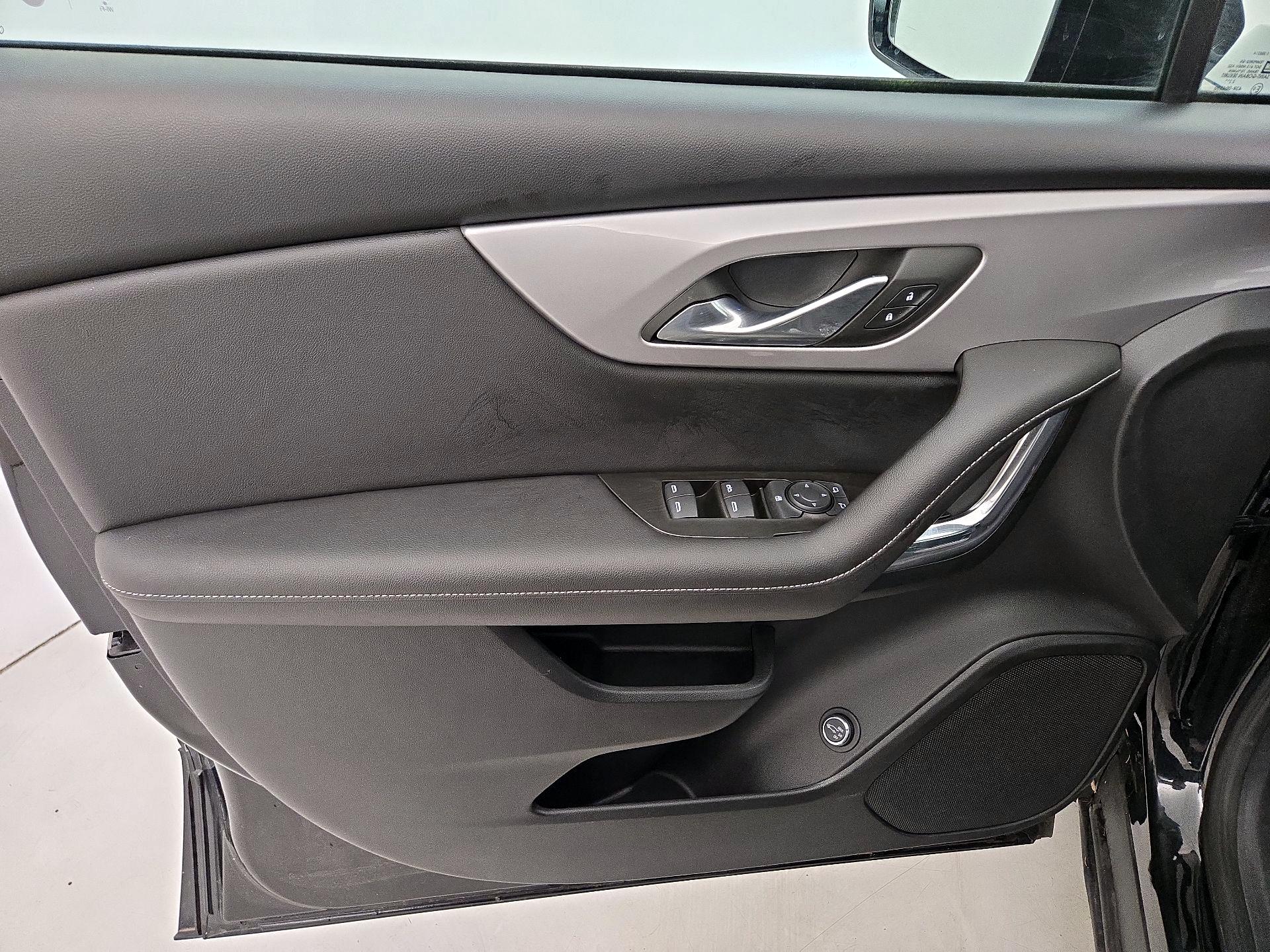 Thumbnail: 2023 Chevrolet Blazer - 12