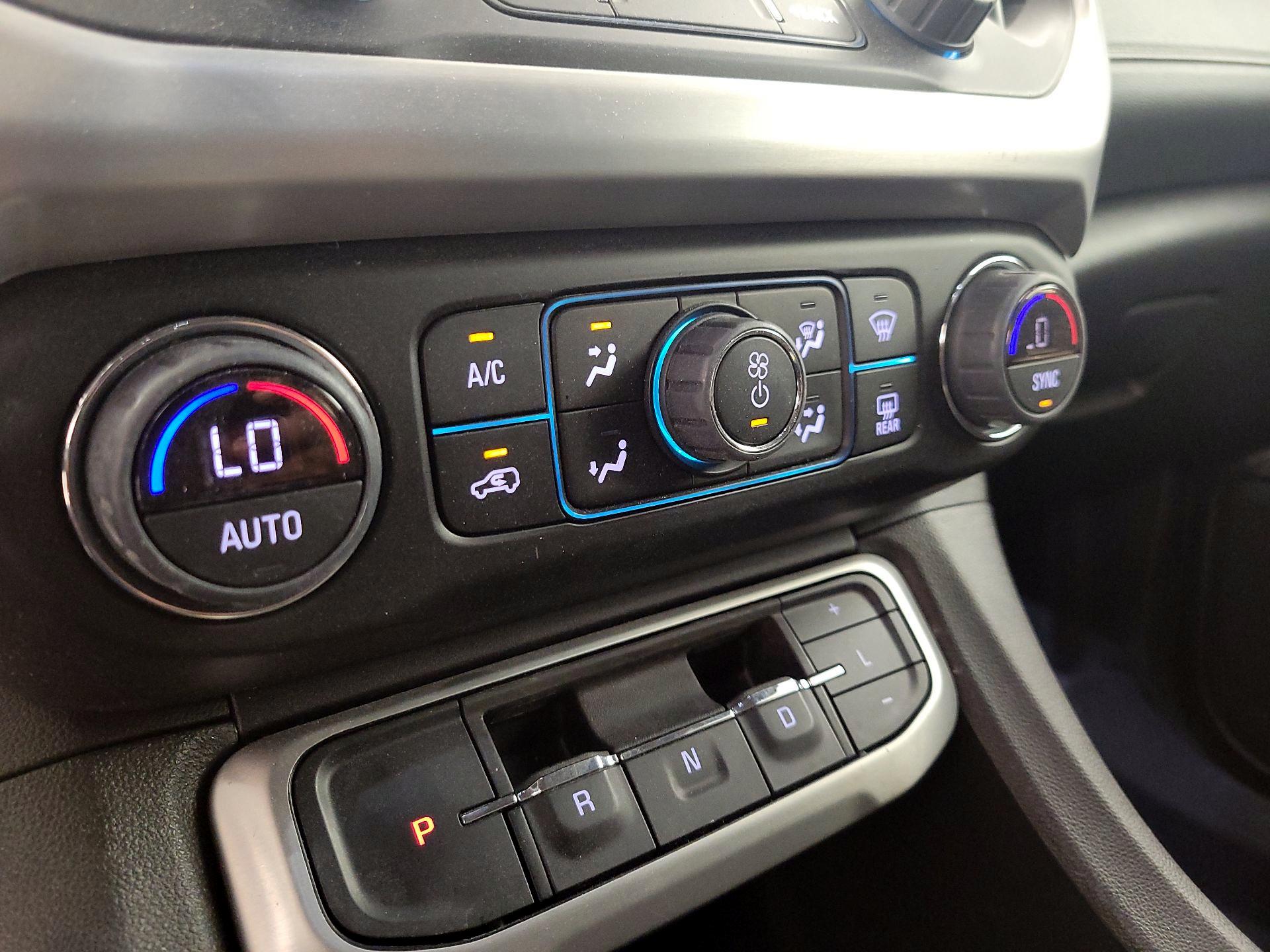 Thumbnail: 2023 GMC Acadia - 16