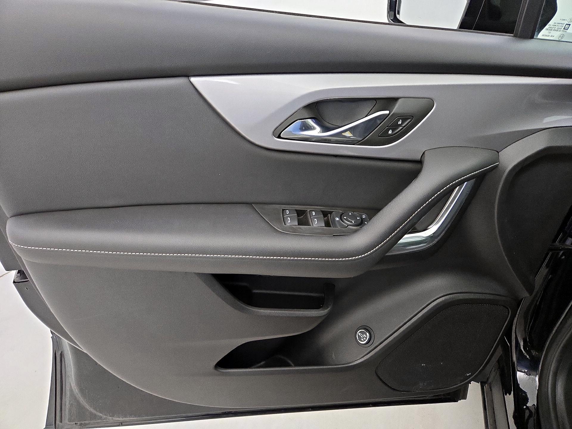 Thumbnail: 2024 Chevrolet Blazer - 12