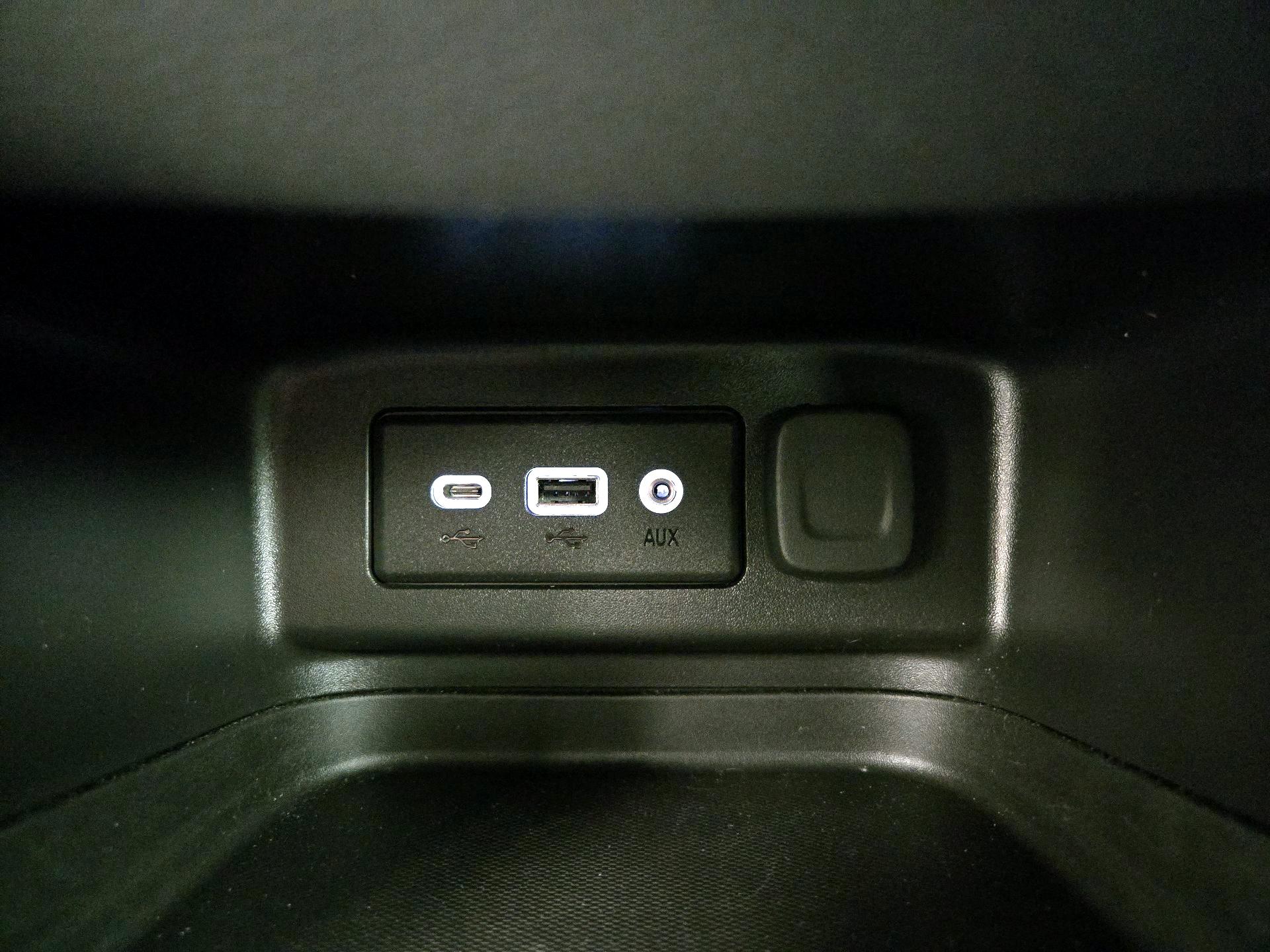 Thumbnail: 2024 Chevrolet Equinox - 18