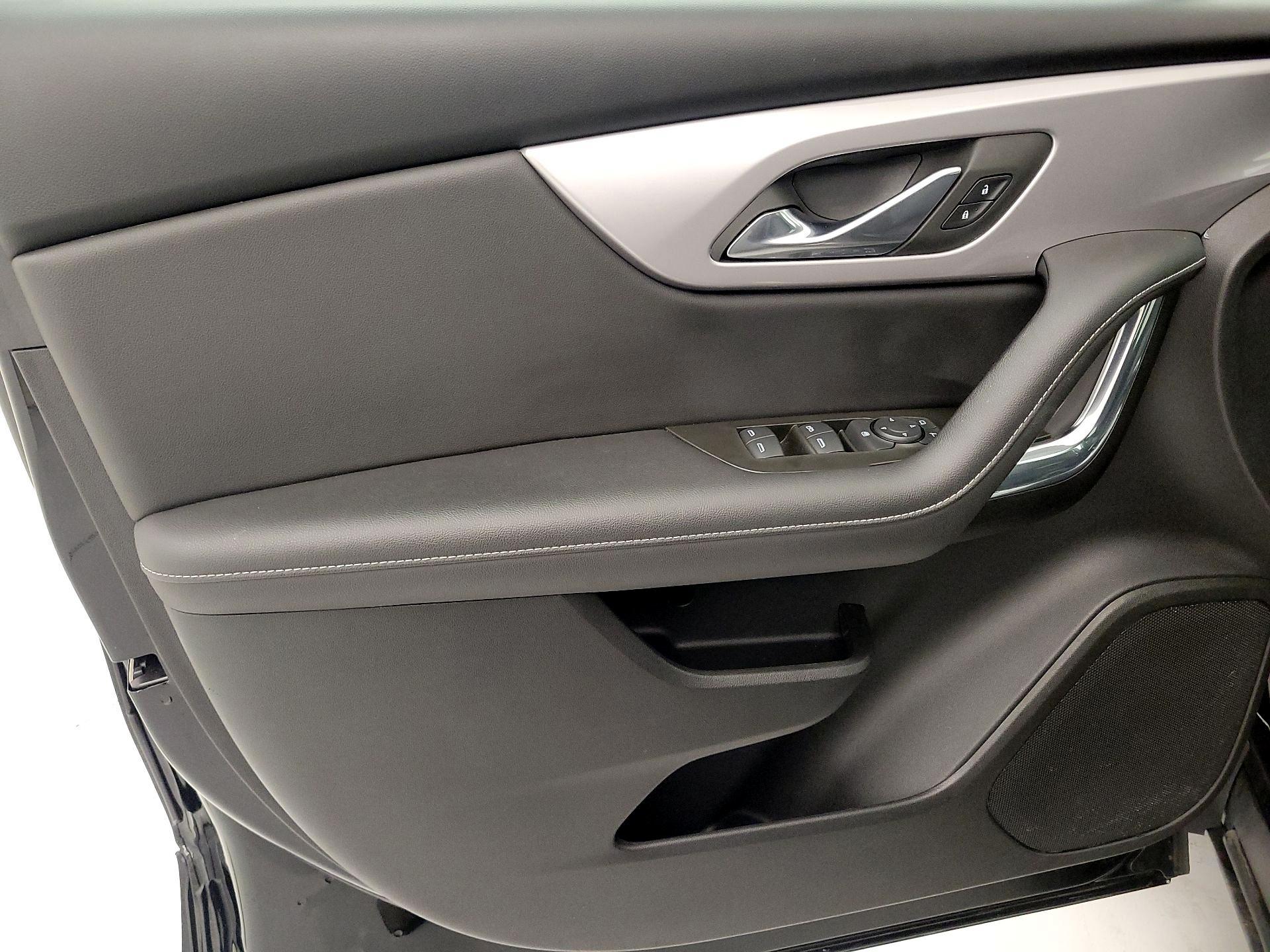 Thumbnail: 2023 Chevrolet Blazer - 12