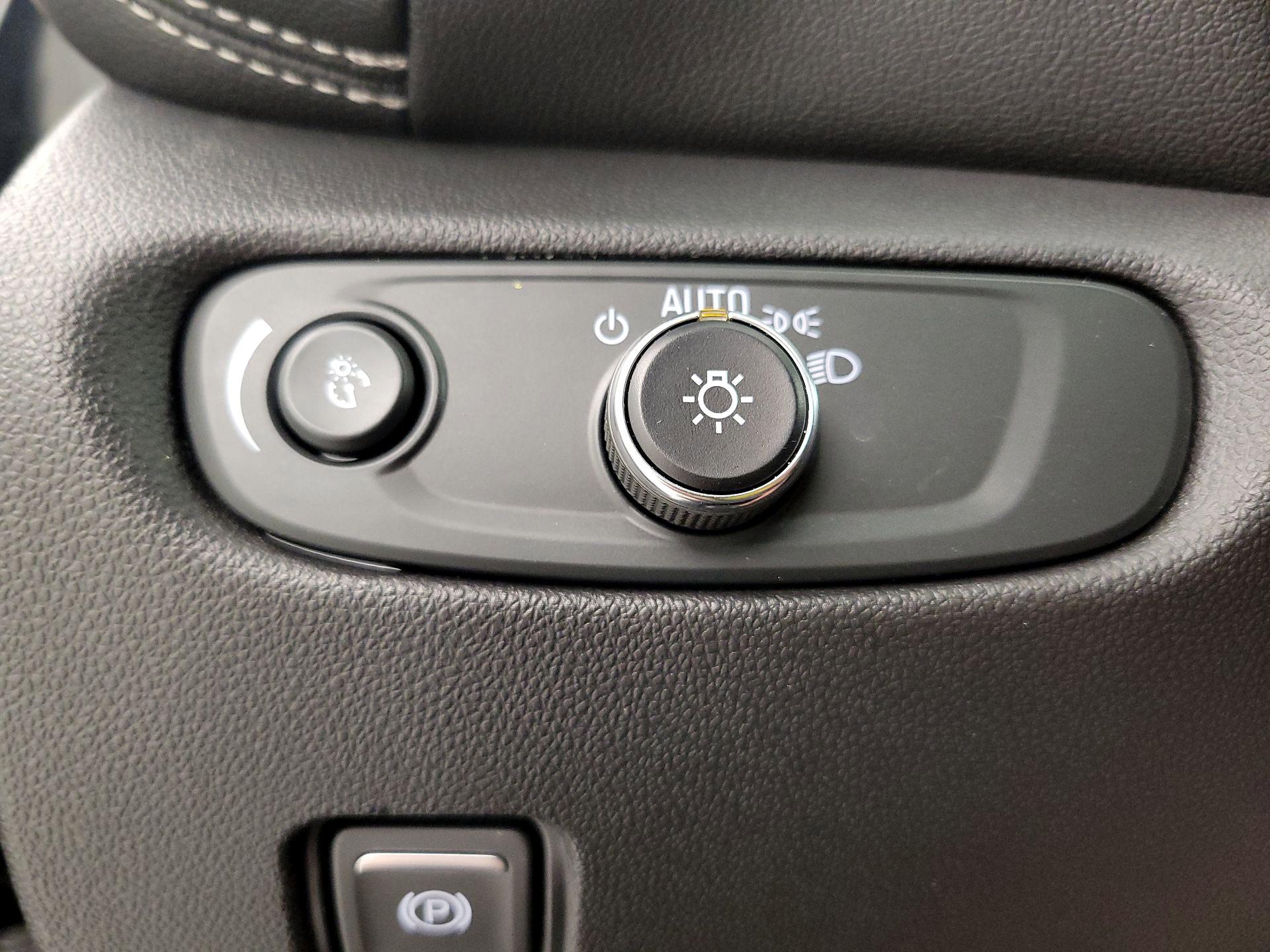 Thumbnail: 2023 Chevrolet Blazer - 13