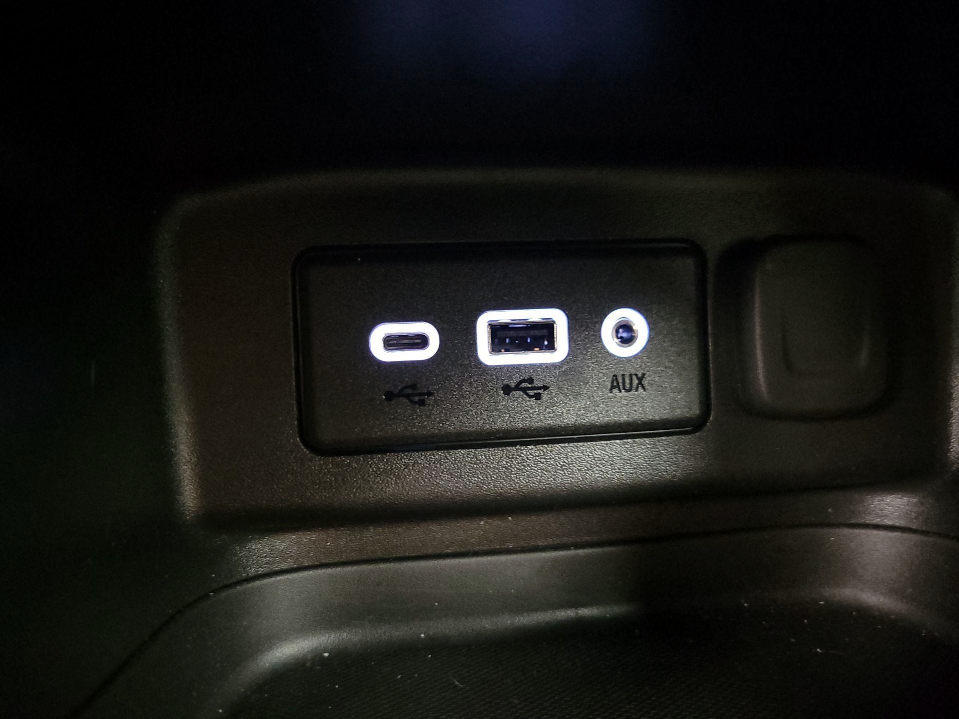 Thumbnail: 2023 Chevrolet Equinox - 18