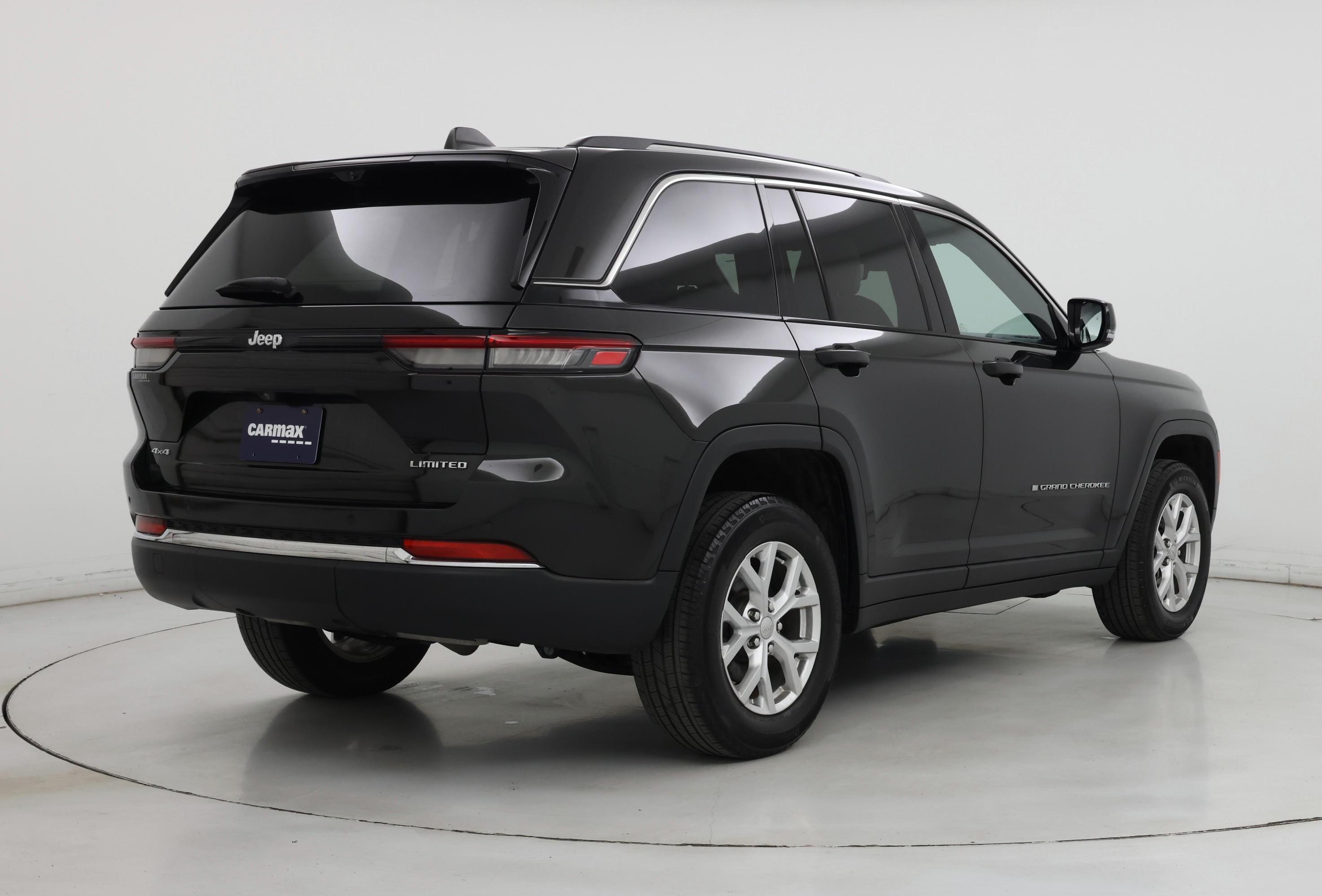 Thumbnail: 2023 Jeep Grand Cherokee - 8