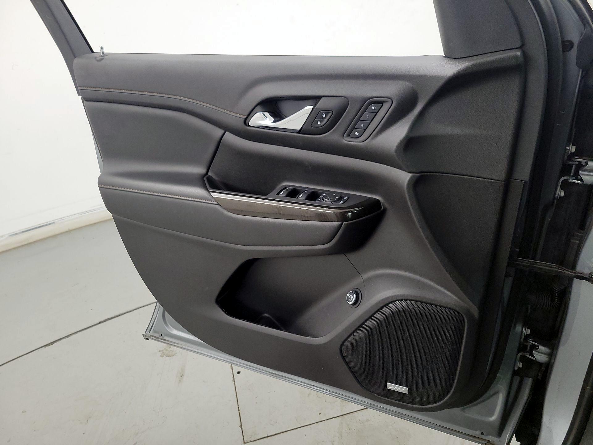 Thumbnail: 2023 GMC Acadia - 12