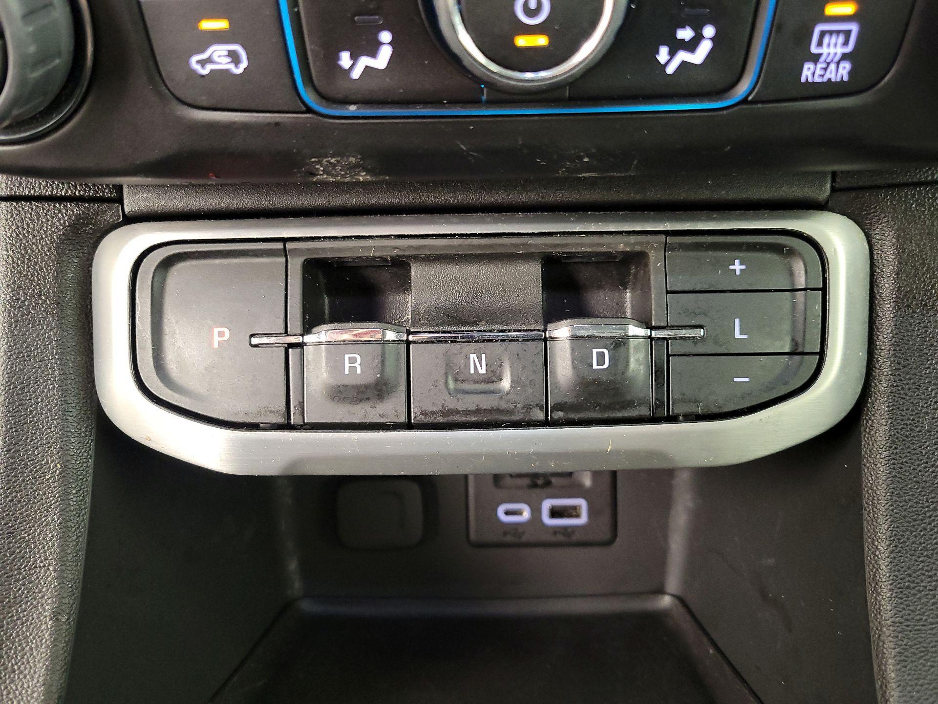 Thumbnail: 2023 GMC Acadia - 18