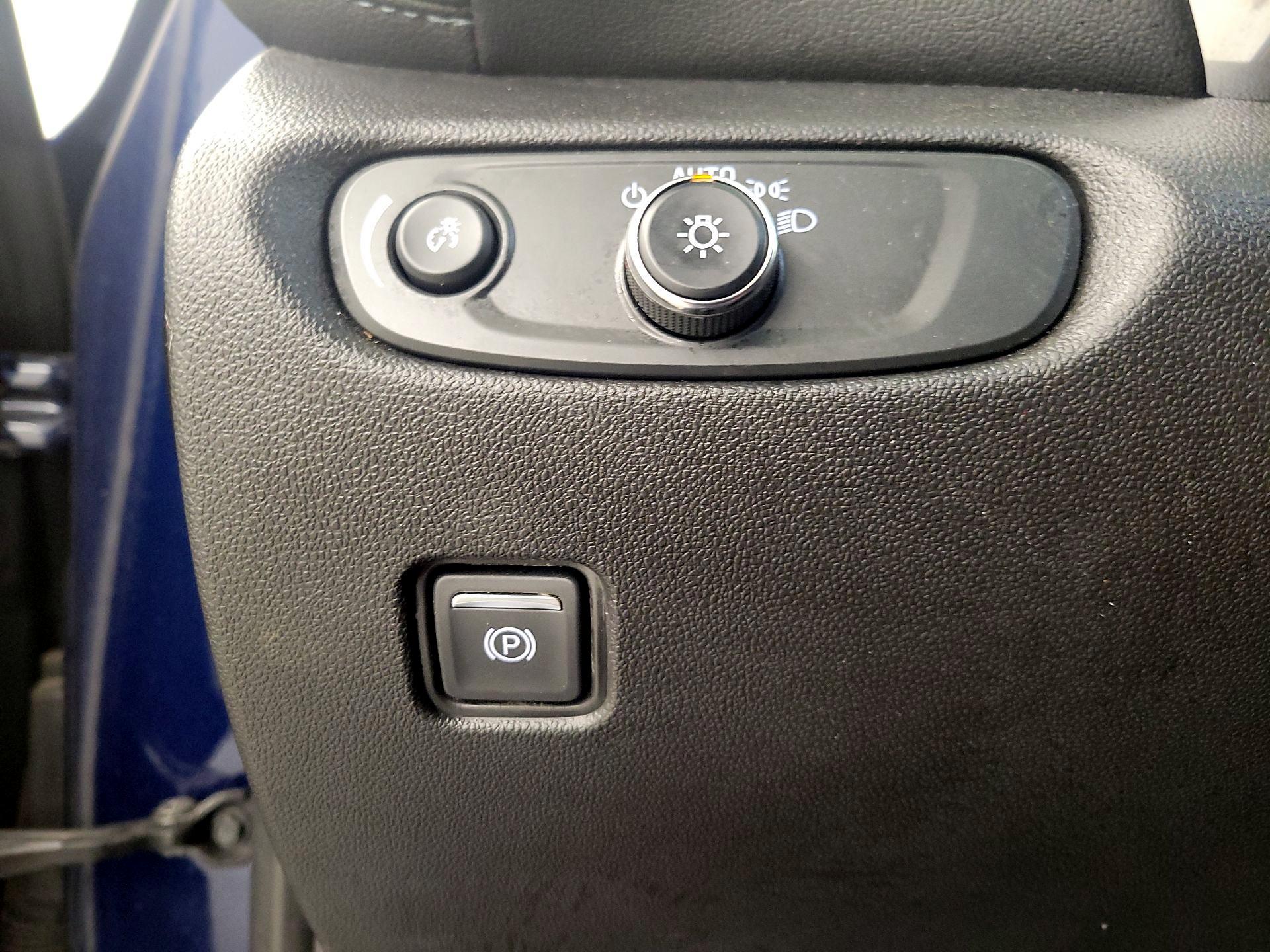 Thumbnail: 2022 Chevrolet Blazer - 13