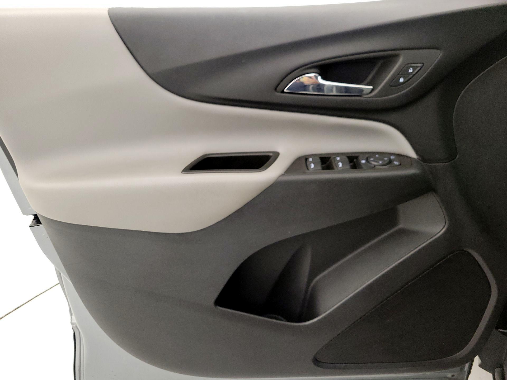 Thumbnail: 2023 Chevrolet Equinox - 12