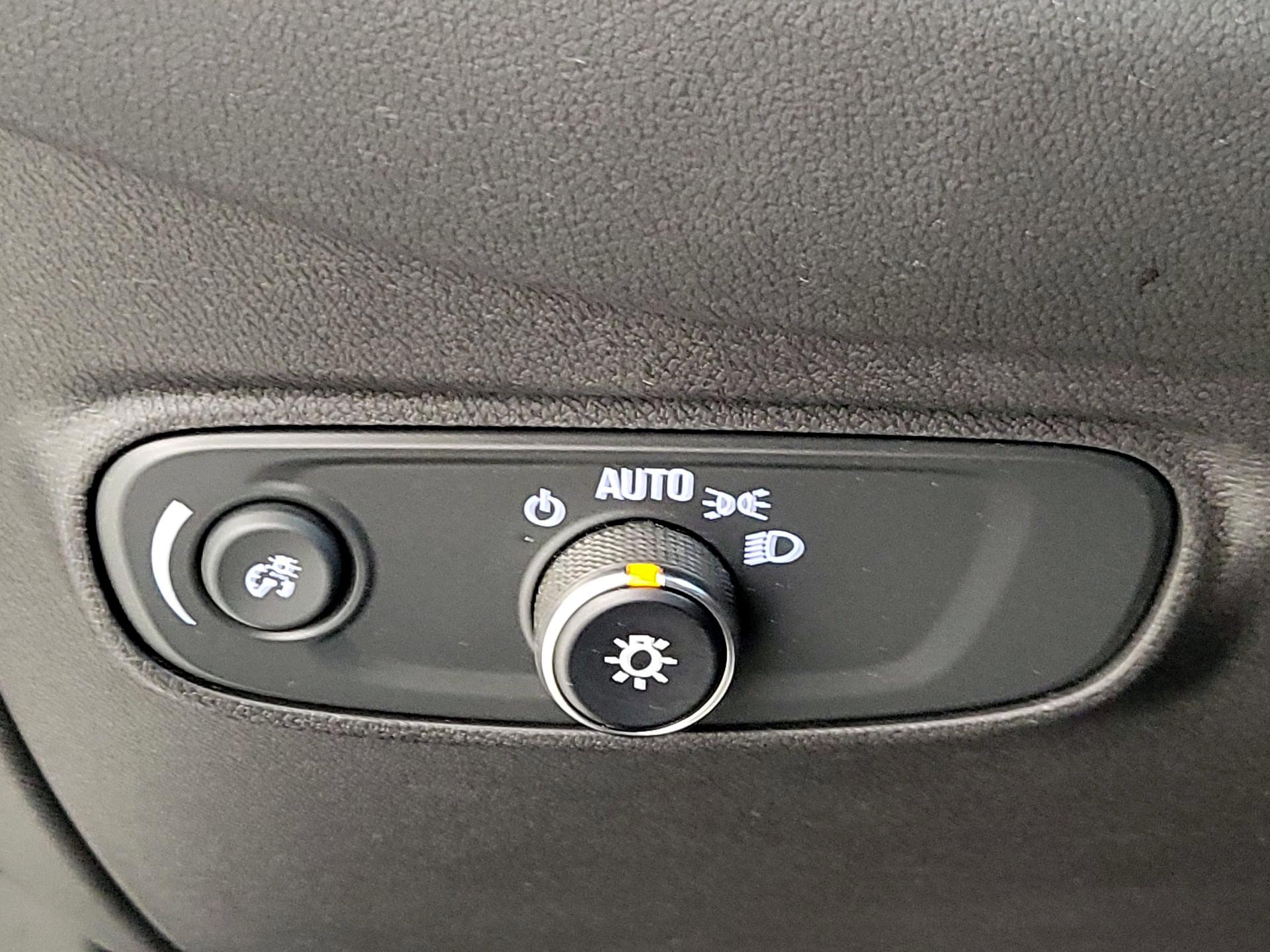 Thumbnail: 2023 Chevrolet Equinox - 13