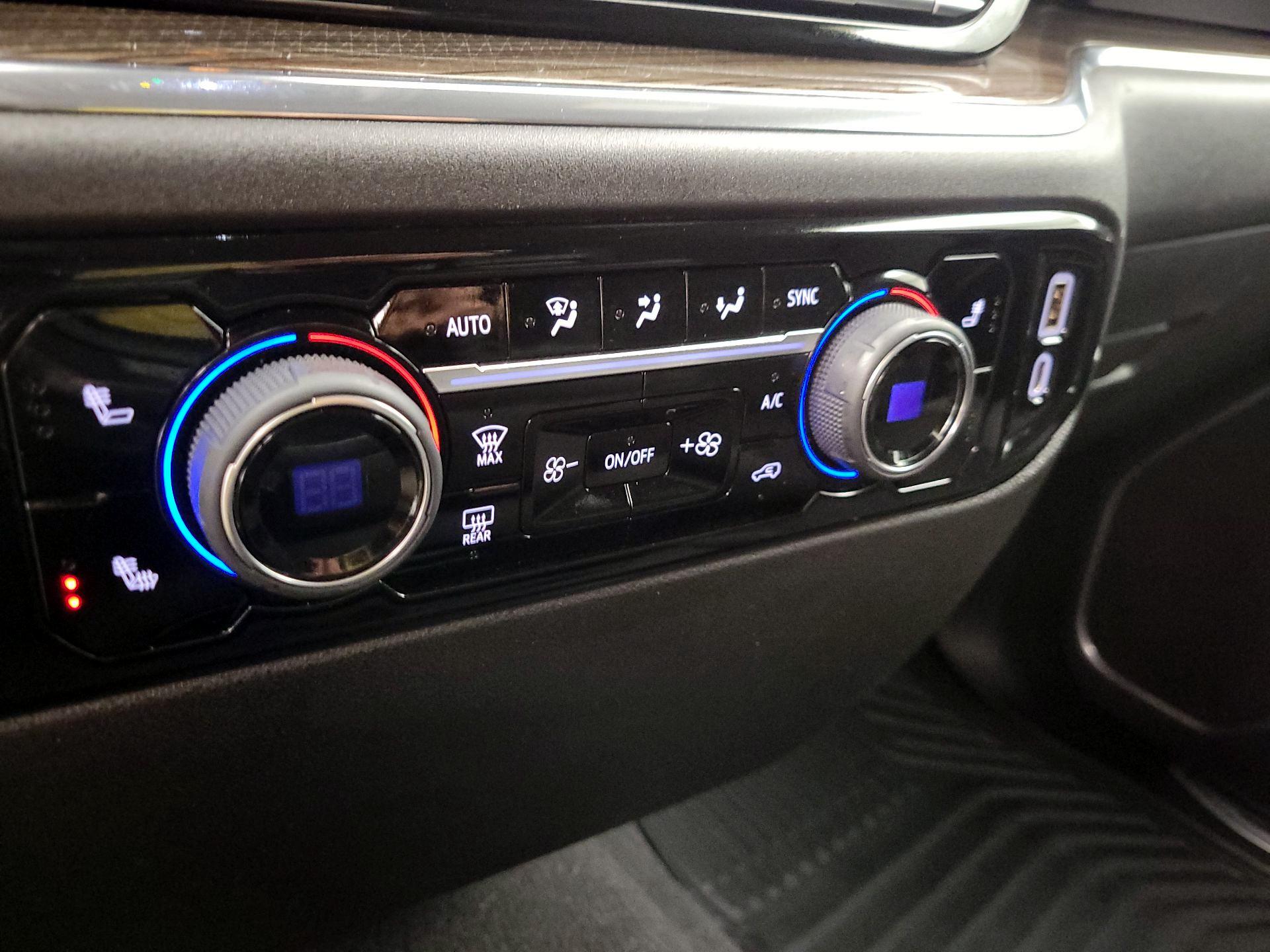 Thumbnail: 2023 Chevrolet Silverado 1500 - 16