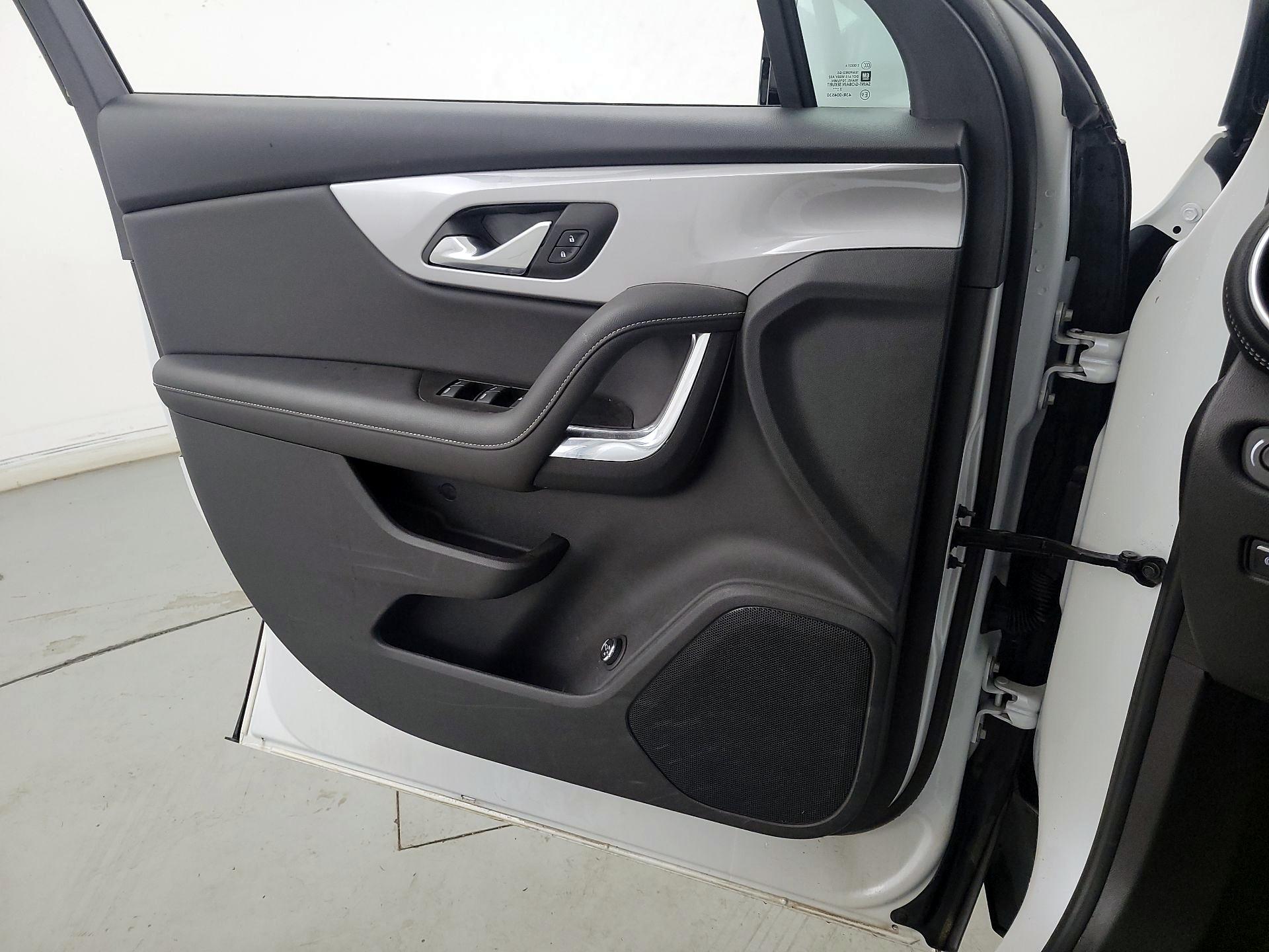 Thumbnail: 2023 Chevrolet Blazer - 12