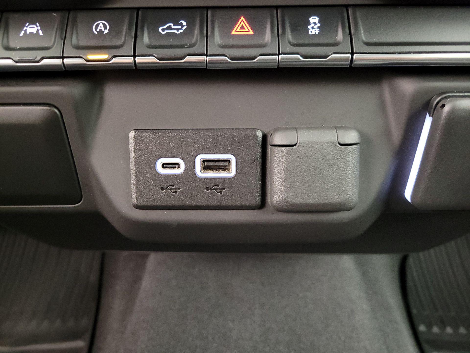 Thumbnail: 2023 Chevrolet Silverado 1500 - 18