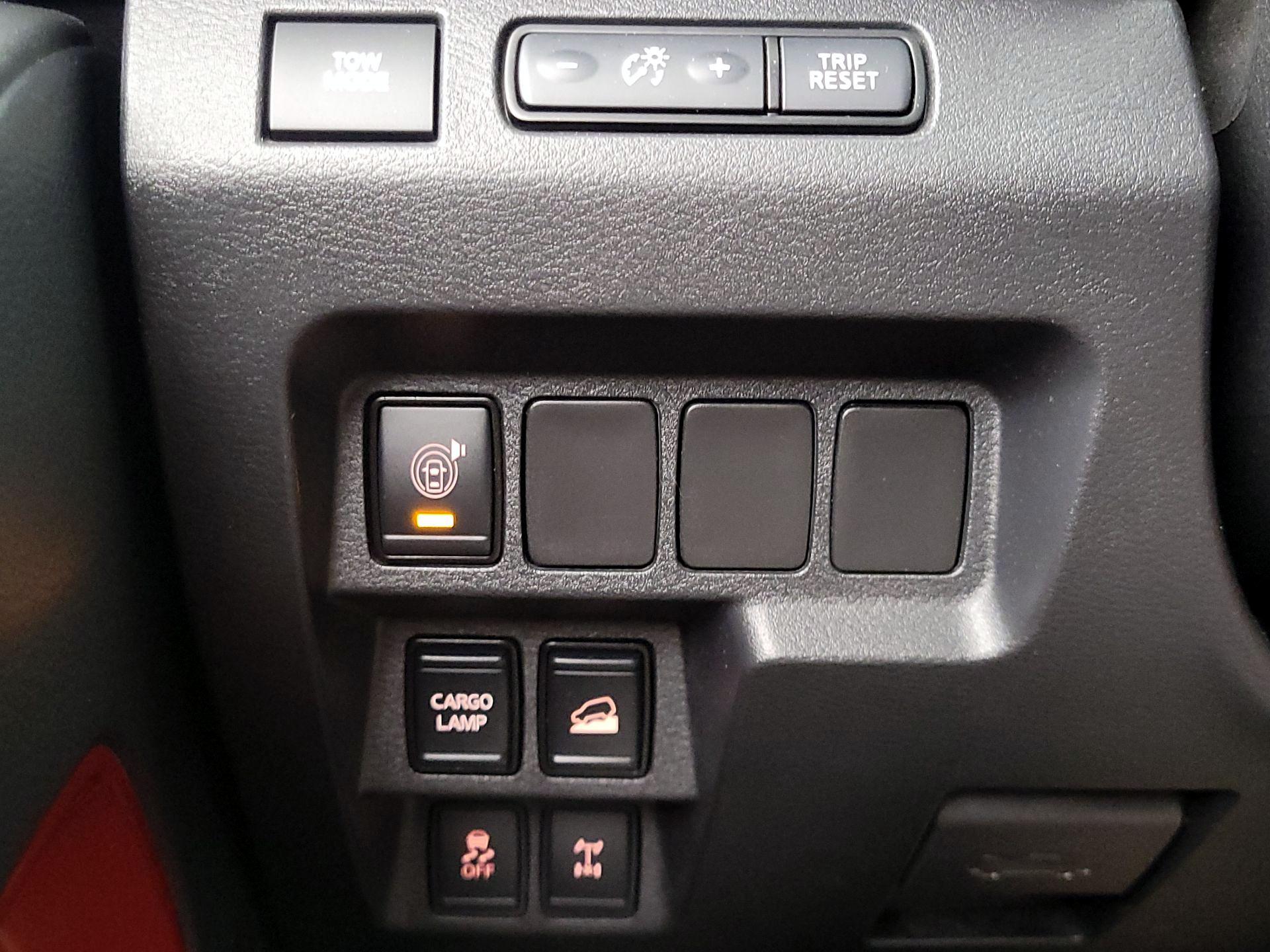 Thumbnail: 2022 Nissan Frontier - 13