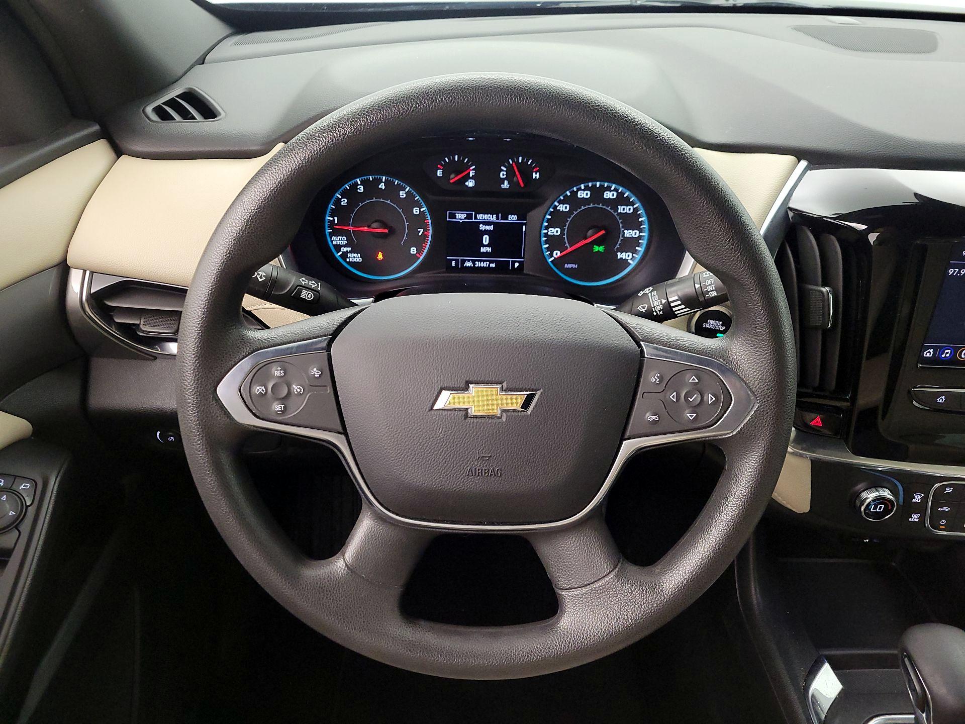 Thumbnail: 2023 Chevrolet Traverse - 10