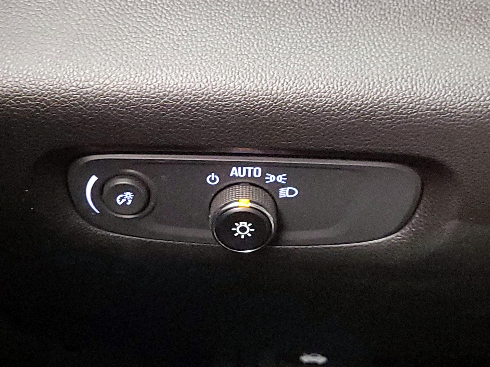 Thumbnail: 2023 Chevrolet Traverse - 13